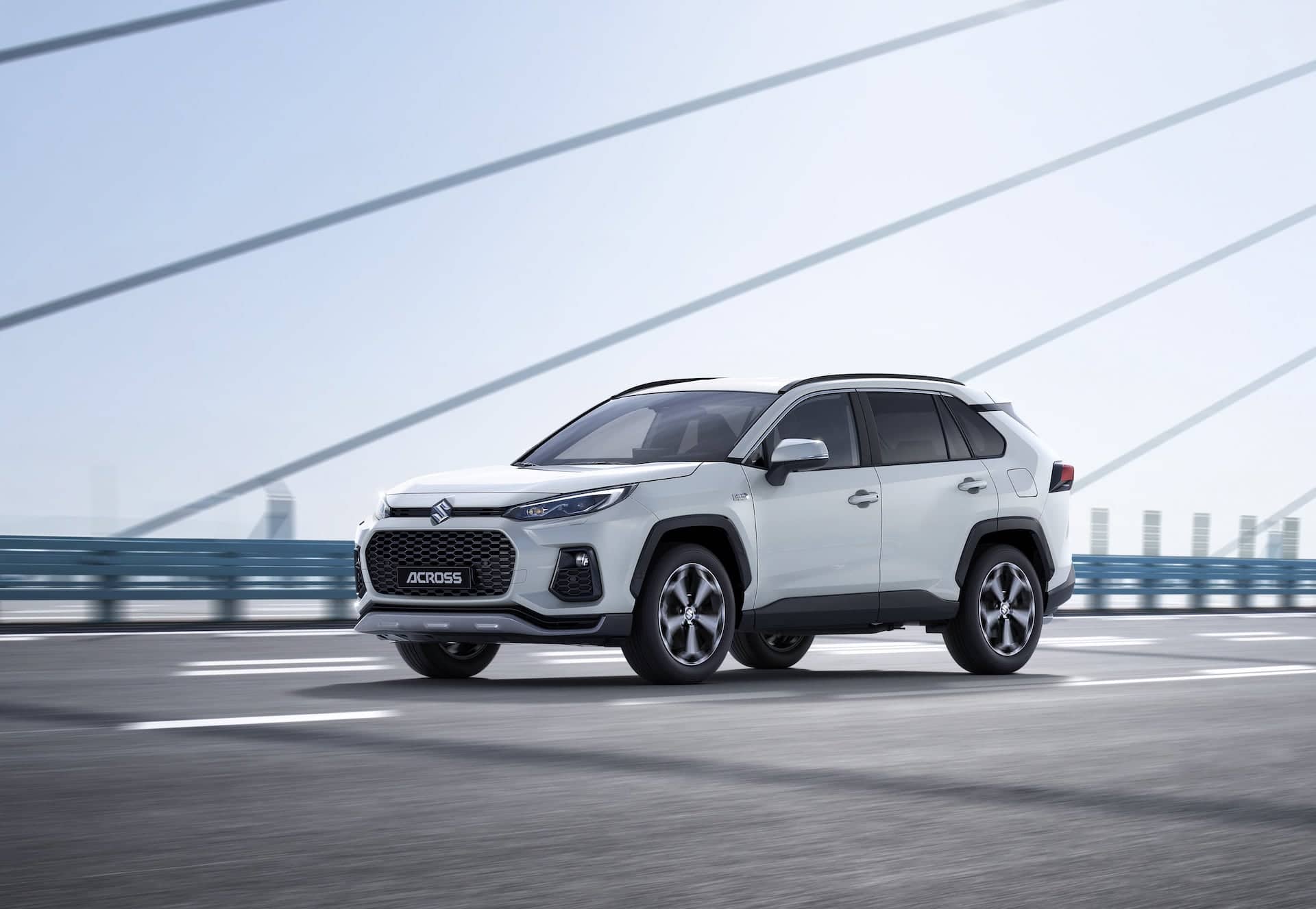 Cover Image for Plug-in-Hybrid Suzuki Across startet im Herbst