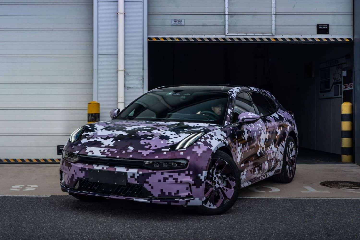 Cover Image for Lynk & Co ZERO EV: 700 km Reichweite bei Akku-Lebensdauer von 2 Mio. km