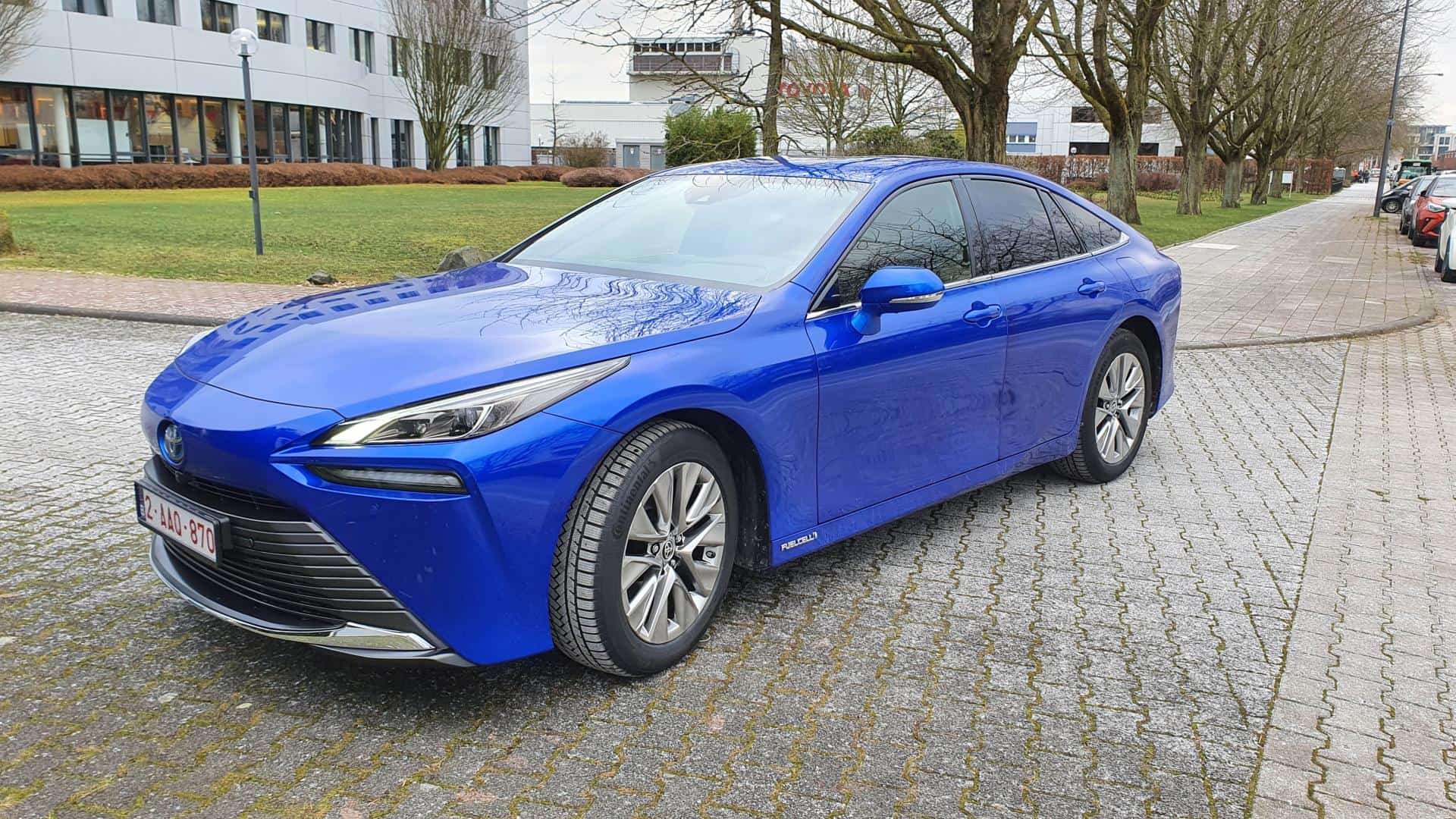 Cover Image for Neuer Toyota Mirai (2. Generation) verspricht “Tröpfchenweise Zukunft”