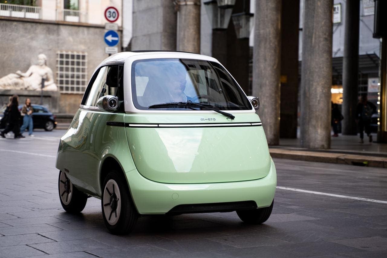 Cover Image for Micro Mobility stellt Details und Varianten des Retro-Stromers Microlino vor