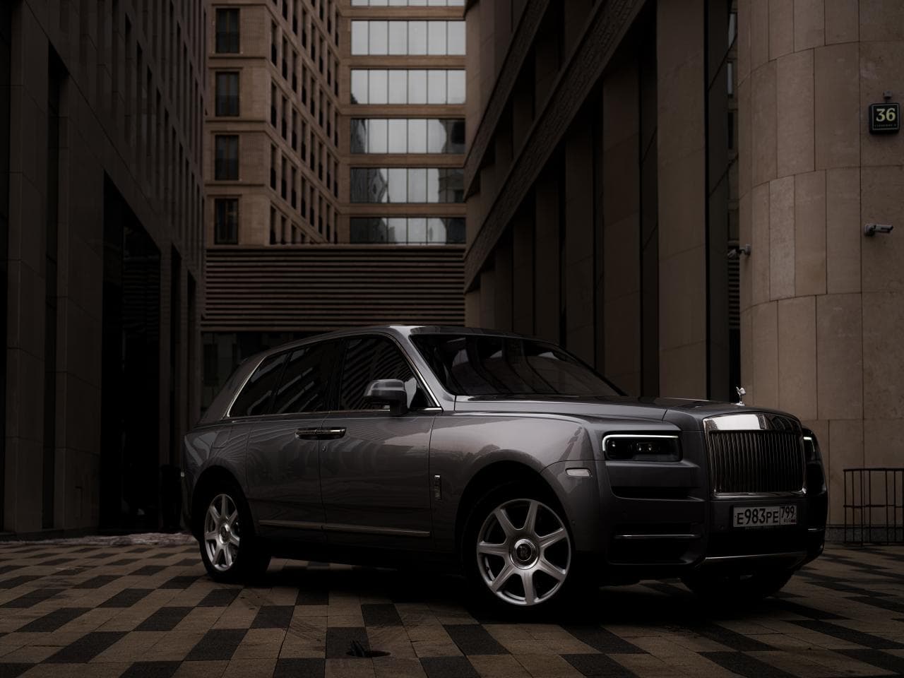 Cover Image for Wie Rolls-Royce rein elektrisch werden will