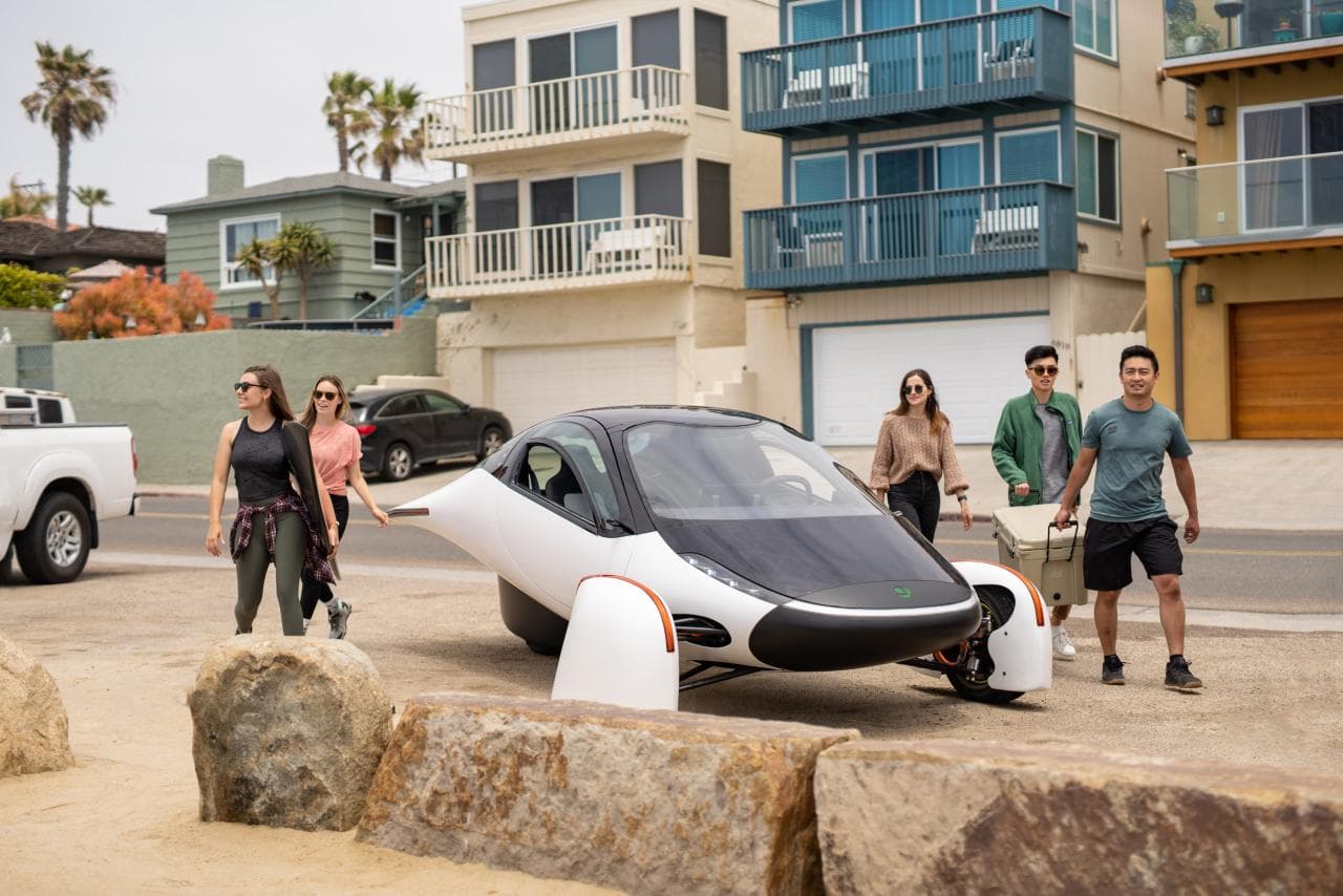 Cover Image for 22.000 Reservierungen für Aptera Solar-E-Auto Luna mit 1.600 km Reichweite