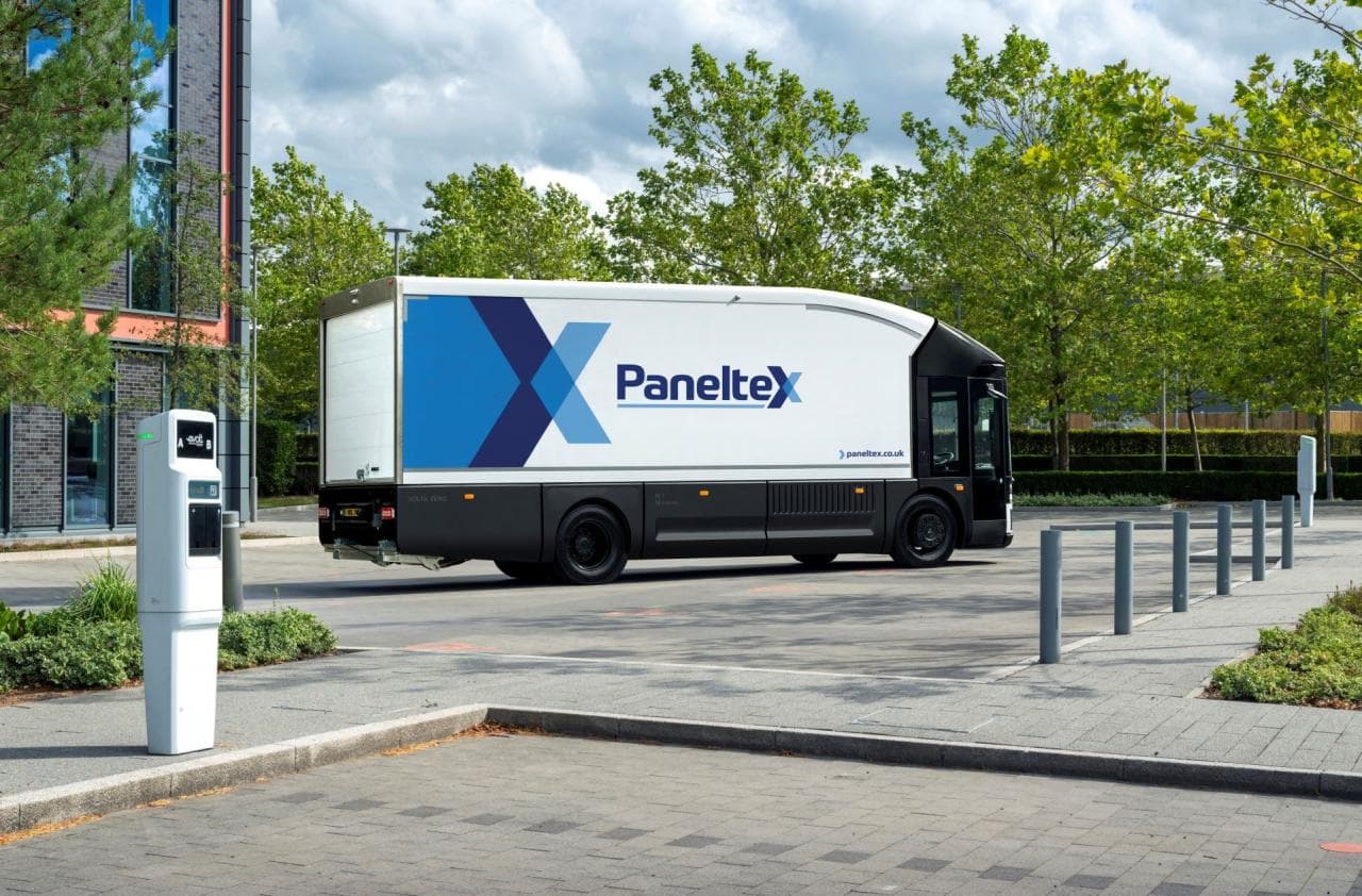 Cover Image for Volta Trucks: Paneltex wird Zulieferer von Cargo-Boxen