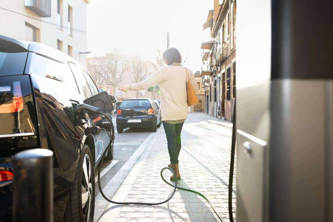 Cover Image for Kommunen sollten E-Auto-Ladeinfrastruktur „sehr, sehr ernst nehmen“