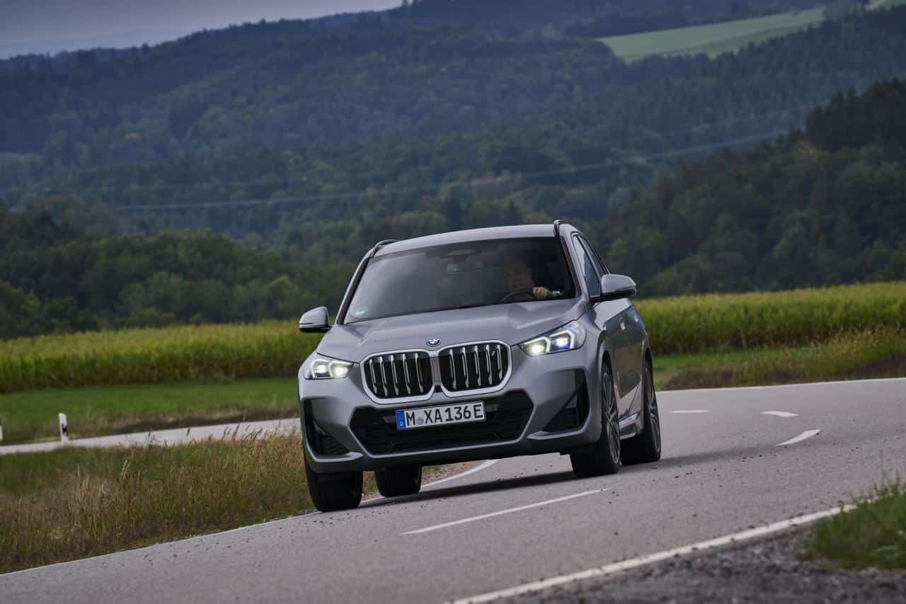 Cover Image for Fahrbericht: So fährt sich der BMW iX1 xDrive30