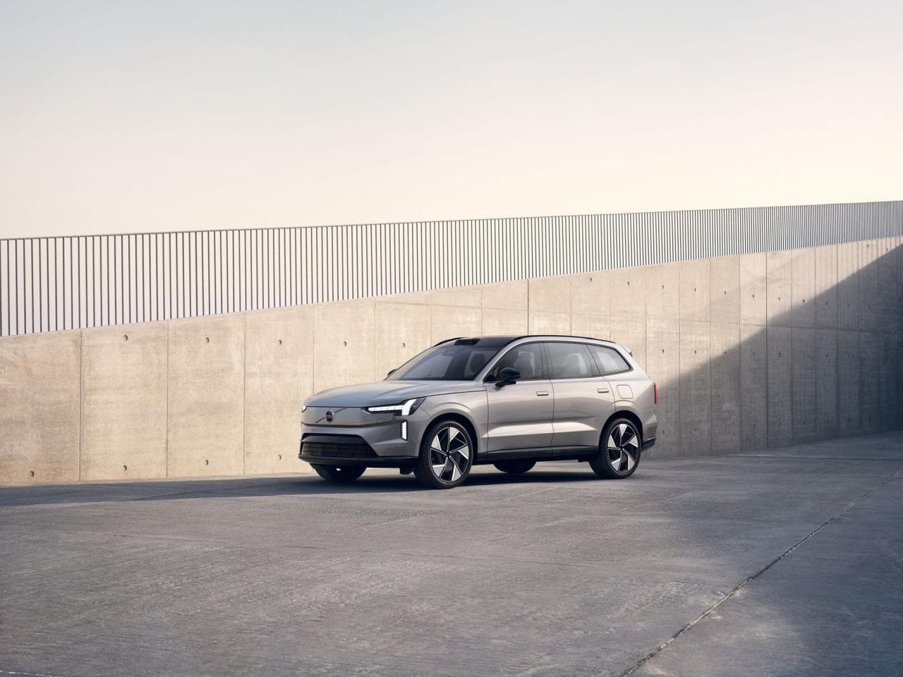 Cover Image for Erster Blick auf Volvo EX90 nach der Weltpremiere
