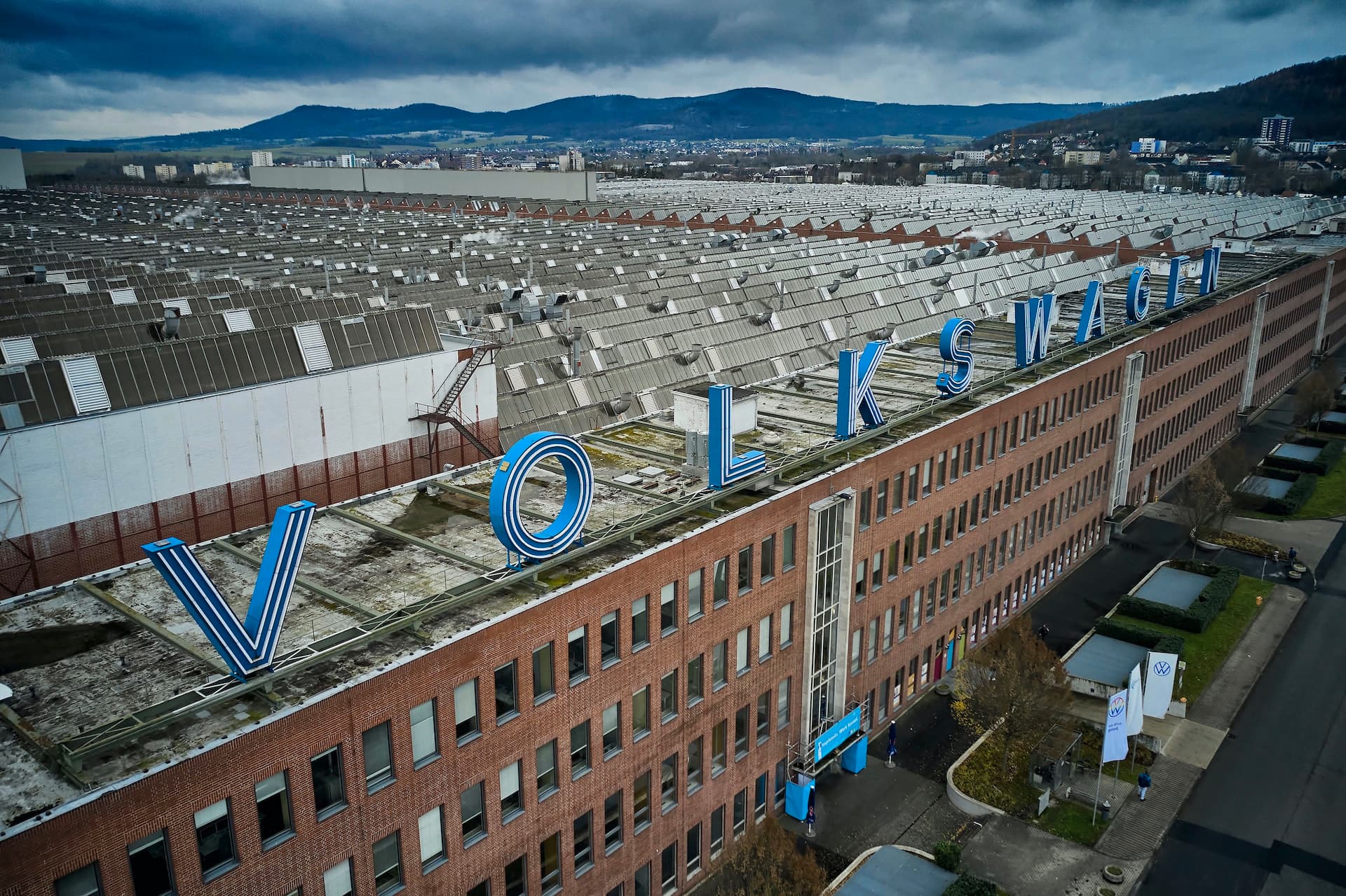 Cover Image for VW investiert in Kassel eine Milliarde Euro für E-Mobilität