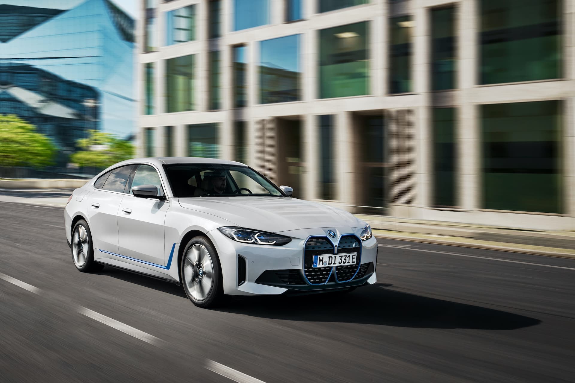 Cover Image for BMW vermeldet Absatzrekord für 2023
