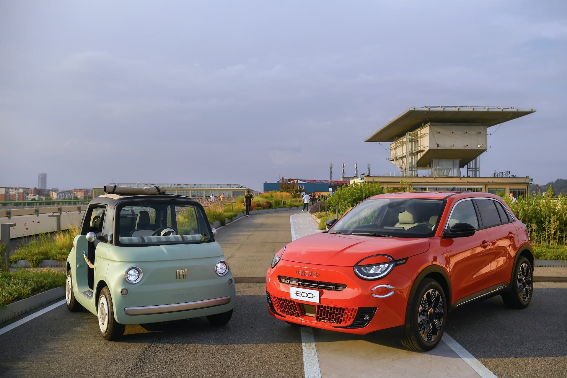 Cover Image for Erste Sitzprobe: Das sind Fiats neue Stromer 600e und Topolino