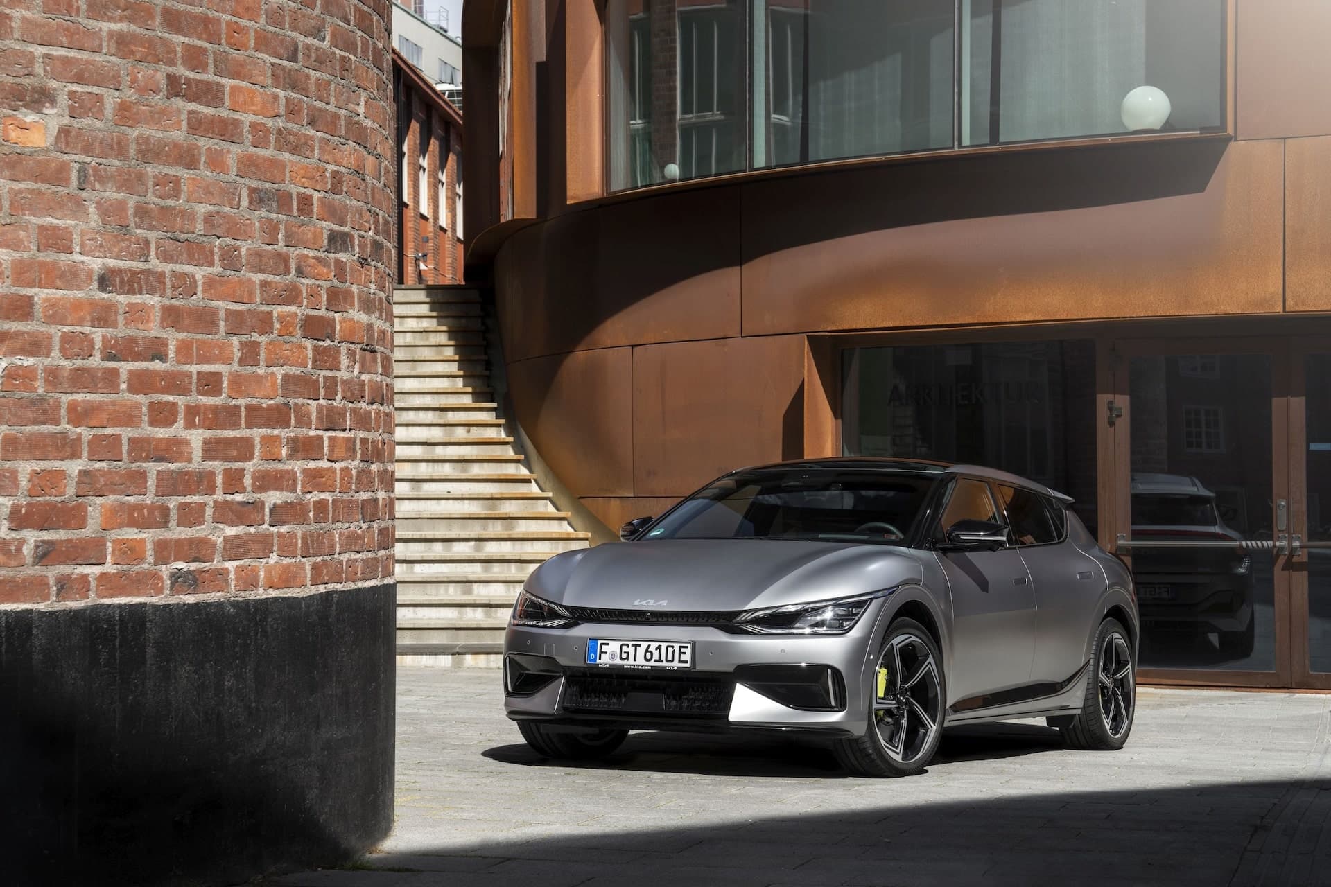 Cover Image for Drei Sportler und zwei “Normalos”: E-SUV im Test