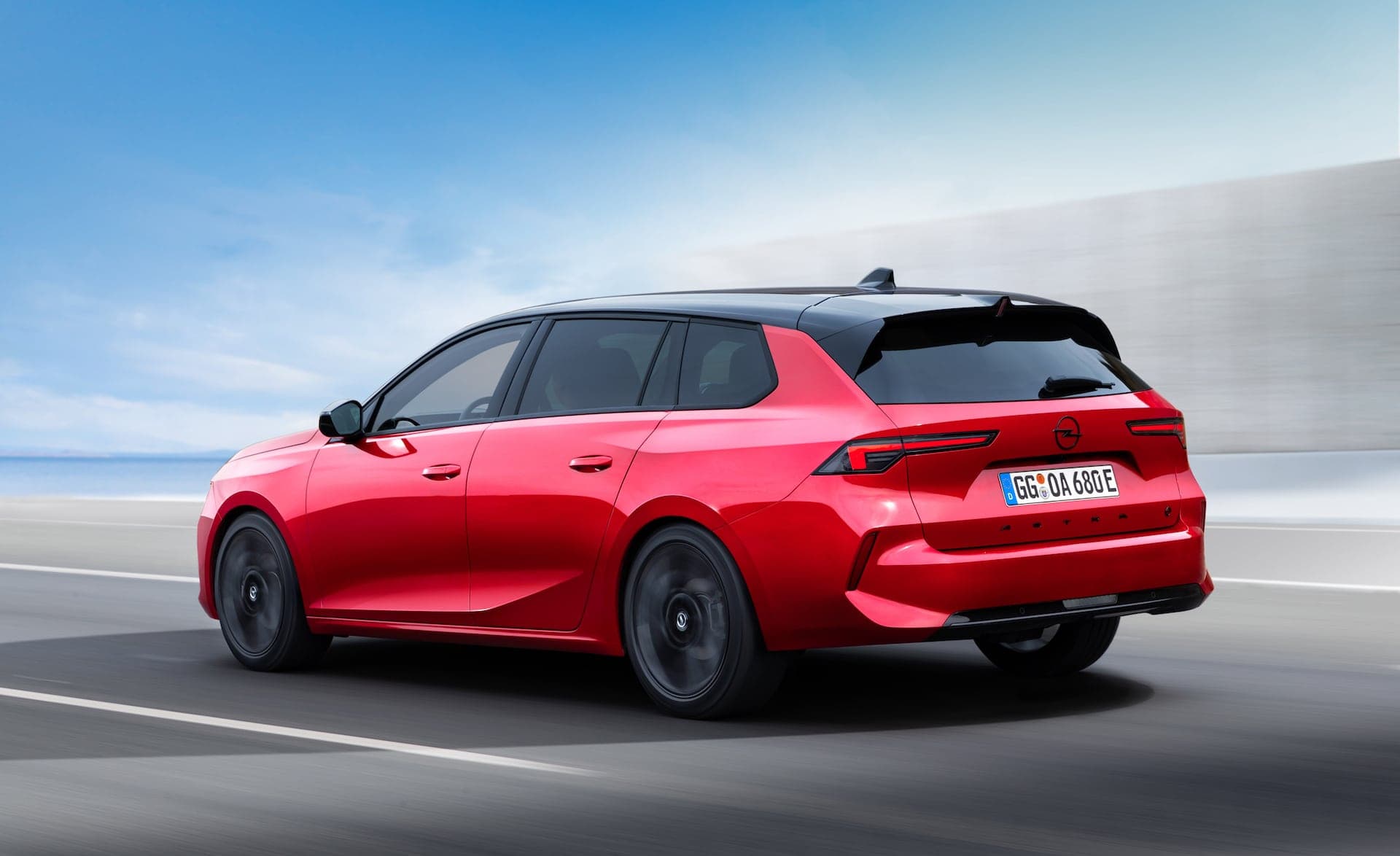 Cover Image for Diese 7 E-Autos haben laut ADAC ein gutes Preis-Leistungs-Verhältnis