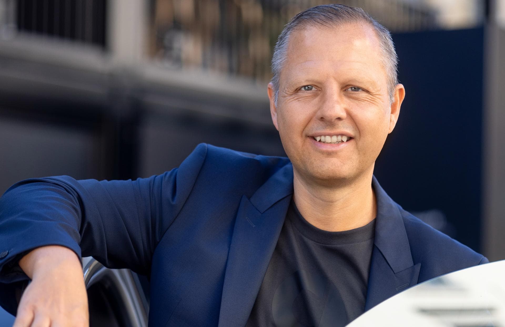 Cover Image for Wolfgang Ufer über smart #1 Erfolg und #3 Ambitionen