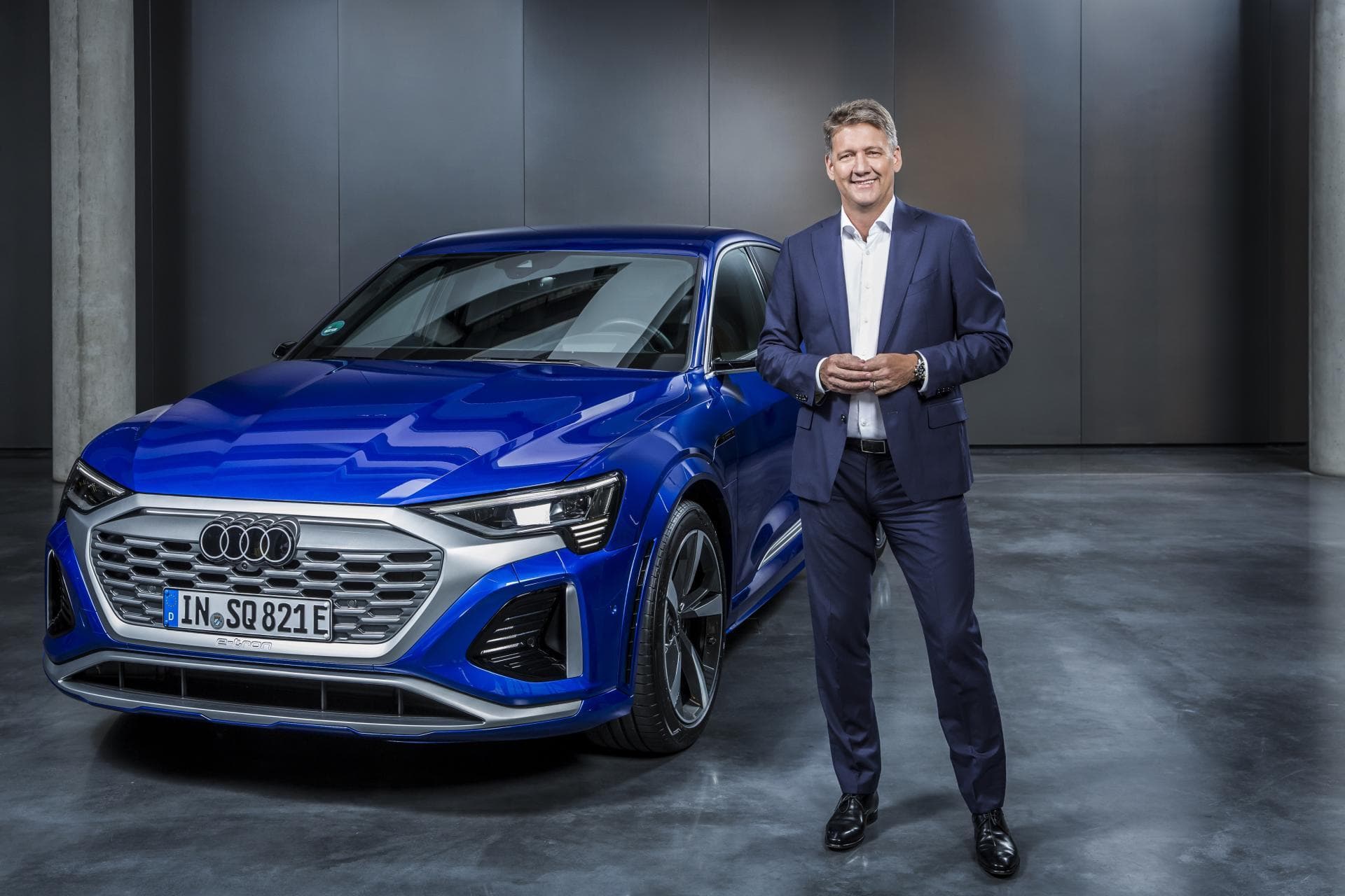 Cover Image for Audi unter Druck: Döllner stellt Weichen neu
