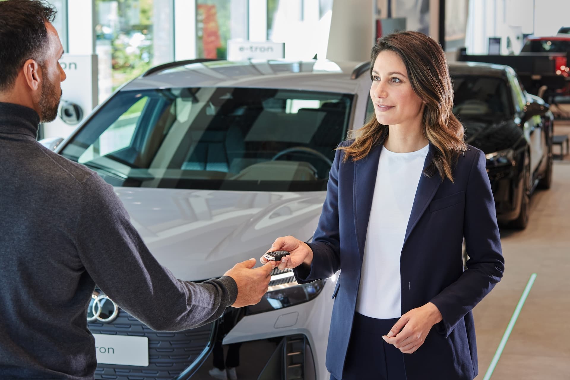 Cover Image for Ende des Umweltbonus’: Diese Hersteller zahlen die E-Auto-Prämien weiter