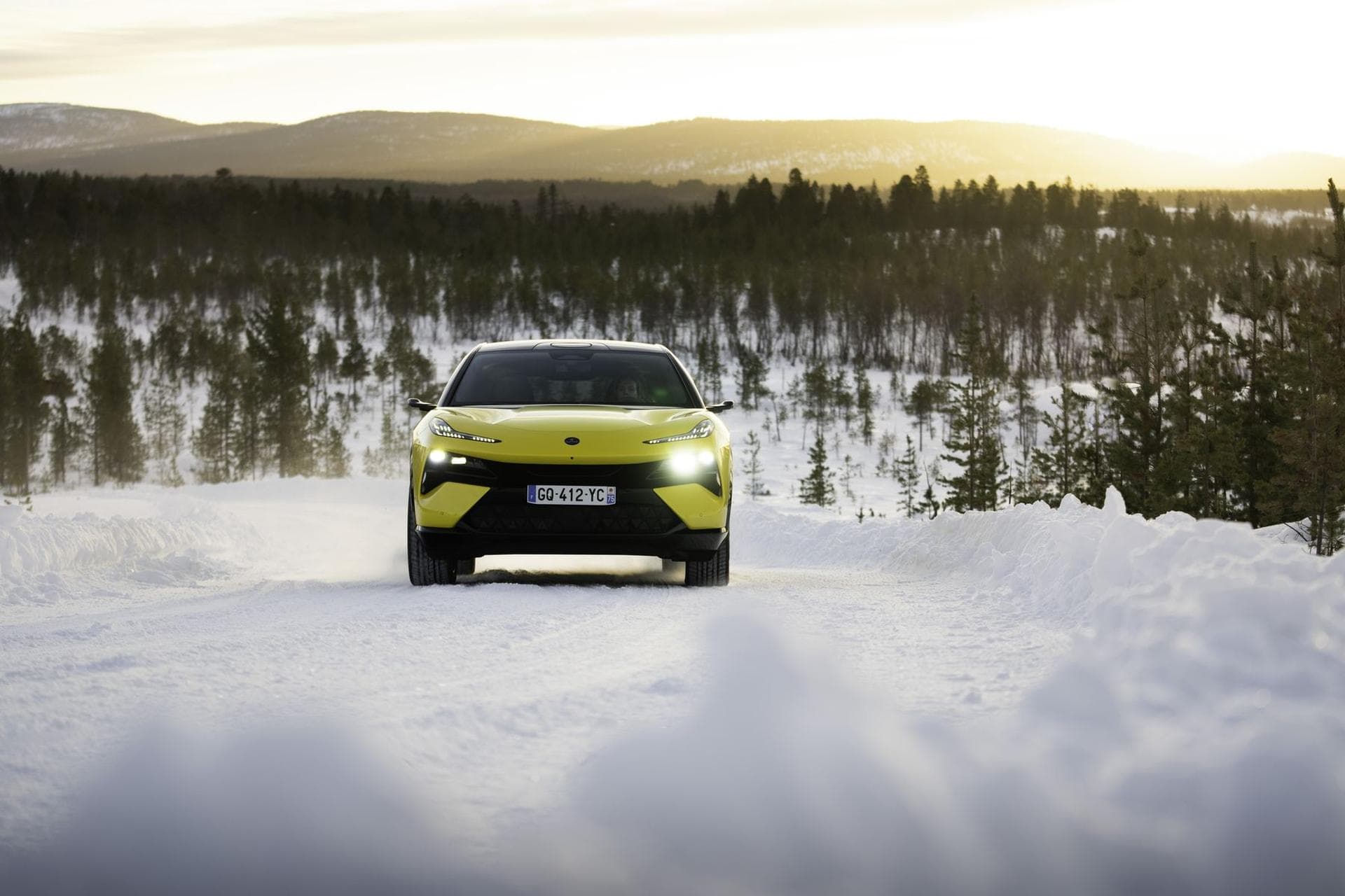 Cover Image for Fahrbericht: Lotus Eletre S im Schnee
