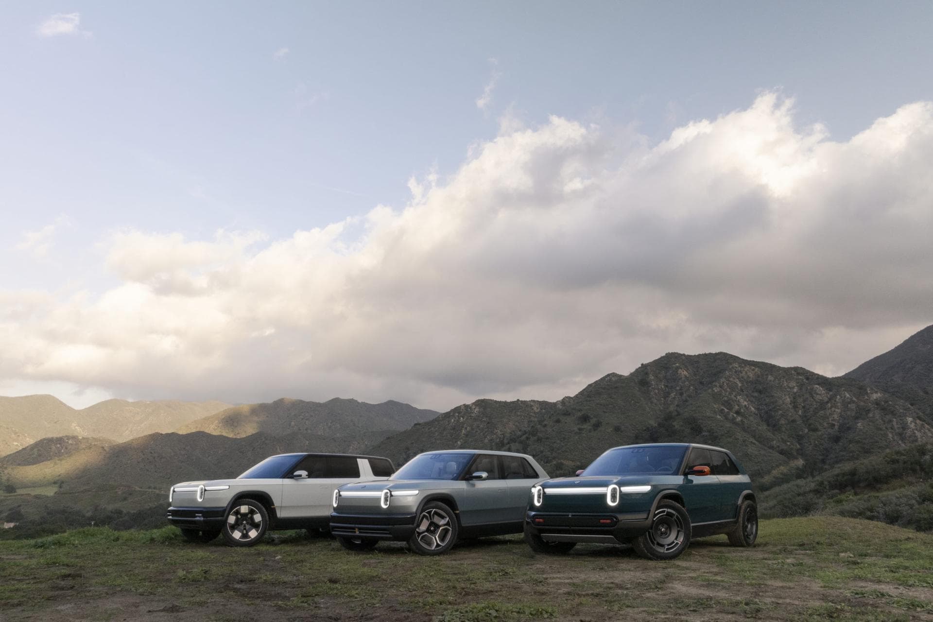 Cover Image for Rivian kann Verkäufe 2024 knapp steigern