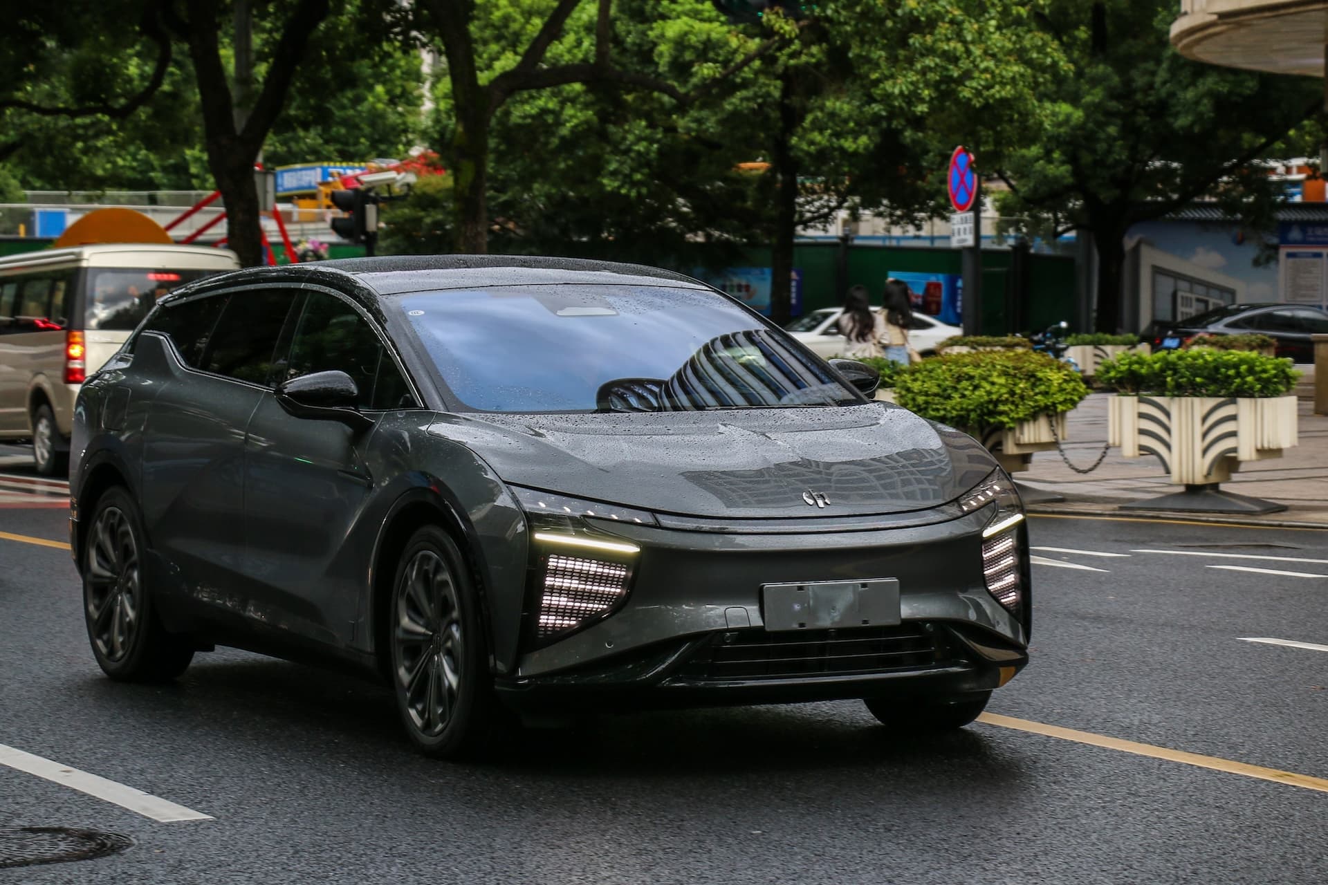 Cover Image for Gerüchteküche brodelt: Baut Avatr künftig E-SUV von HiPhi?