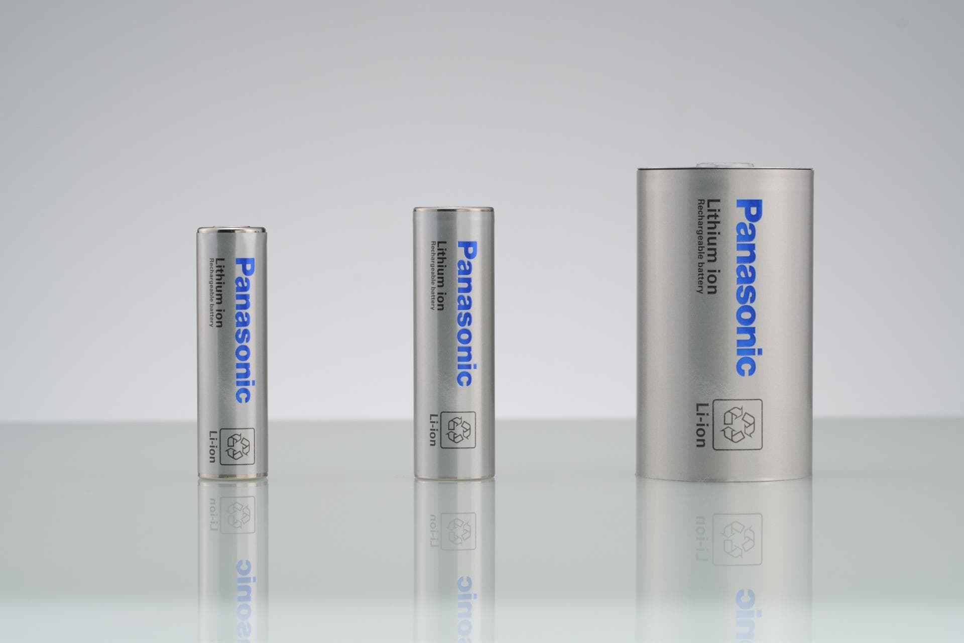 Cover Image for Mazda setzt auf Panasonic-Batterien