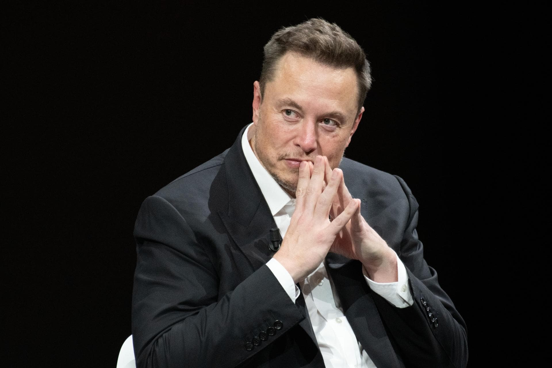 Cover Image for Elon Musk bleibt Tesla-Chef – trotz Kritik und Rückschlägen