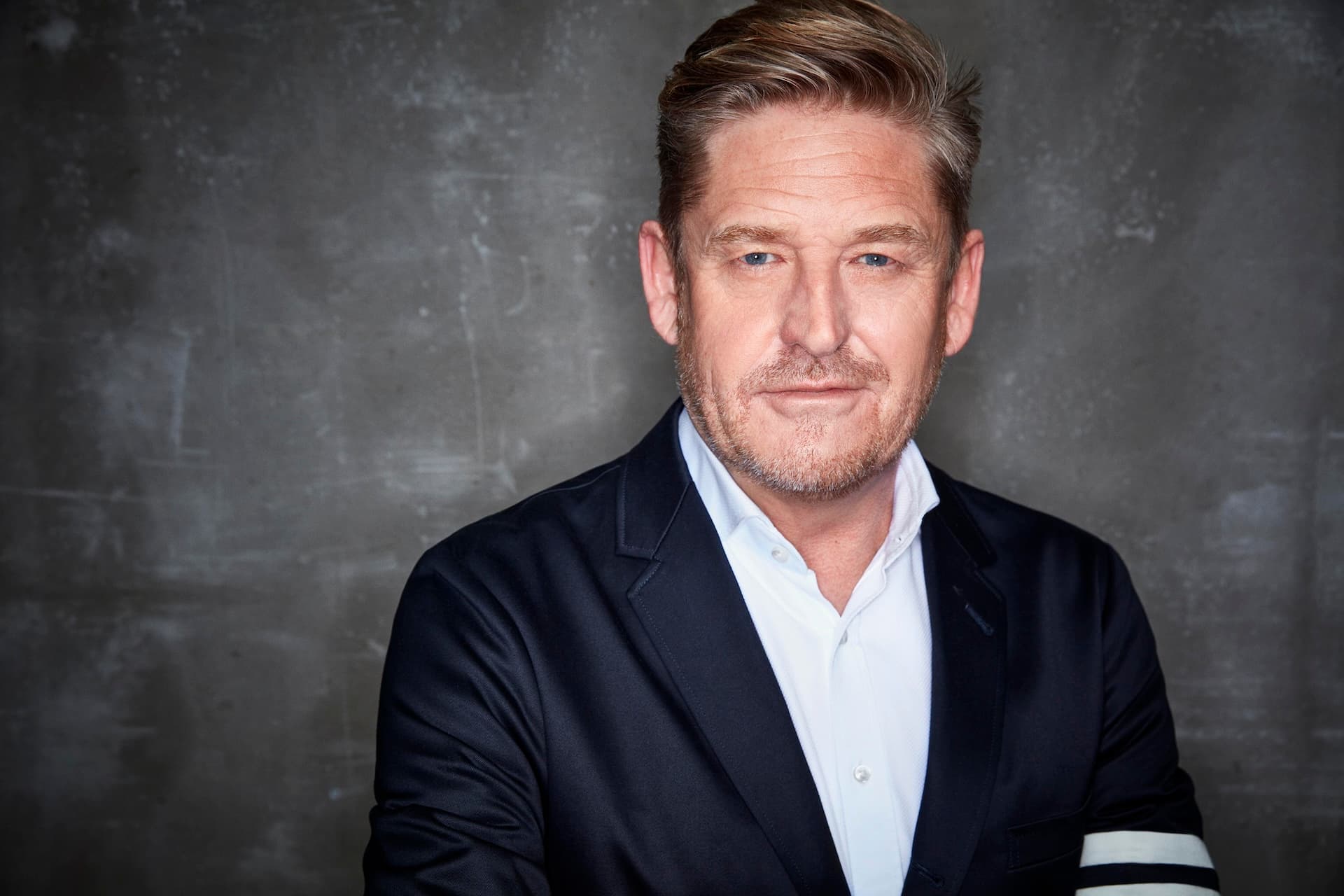 Cover Image for Seat-Chef fragt: “Elektrifizieren wir nicht zu schnell?“