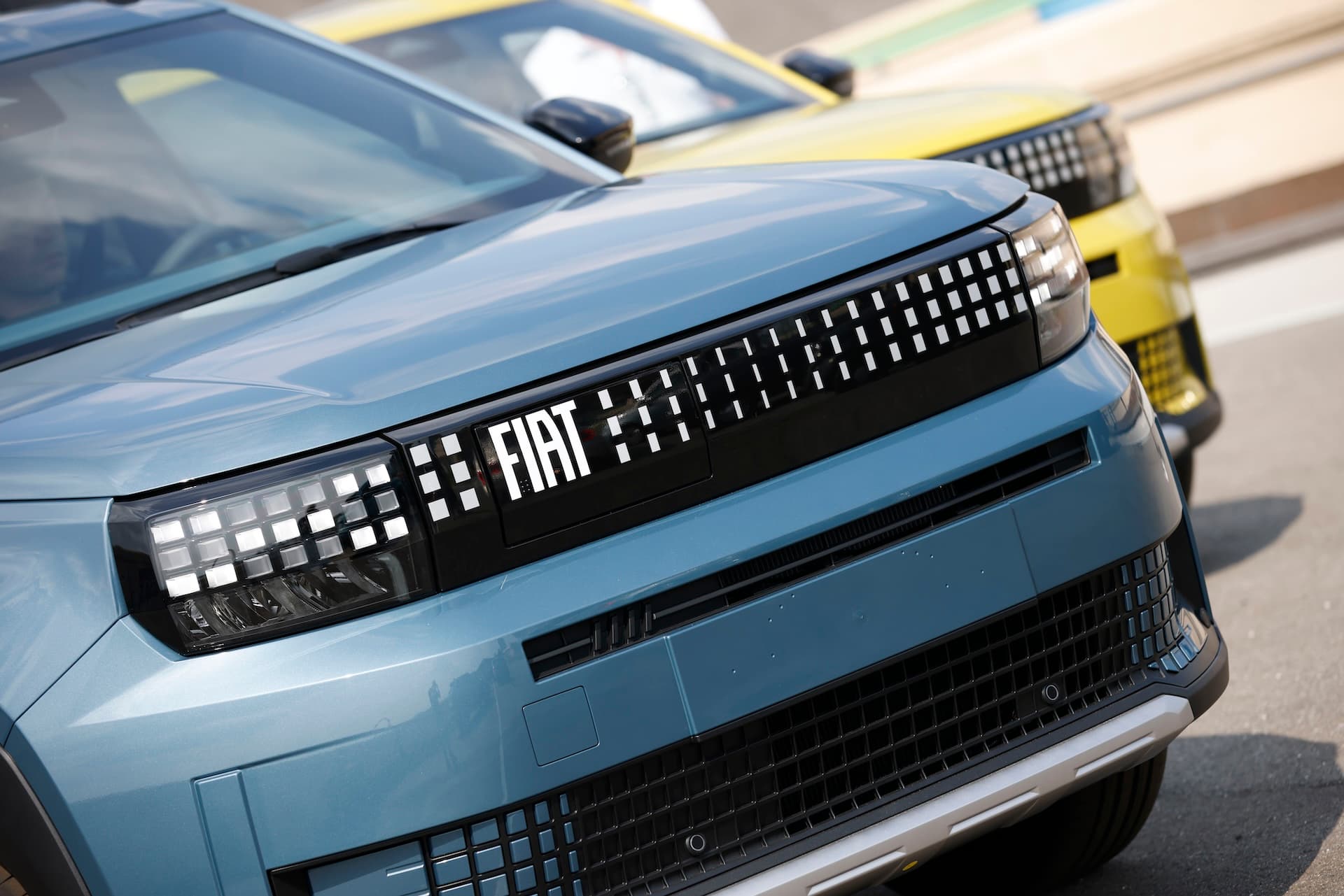 Cover Image for Fiat erwartet deutlich günstigere Akkus für Elektroautos bis 2027