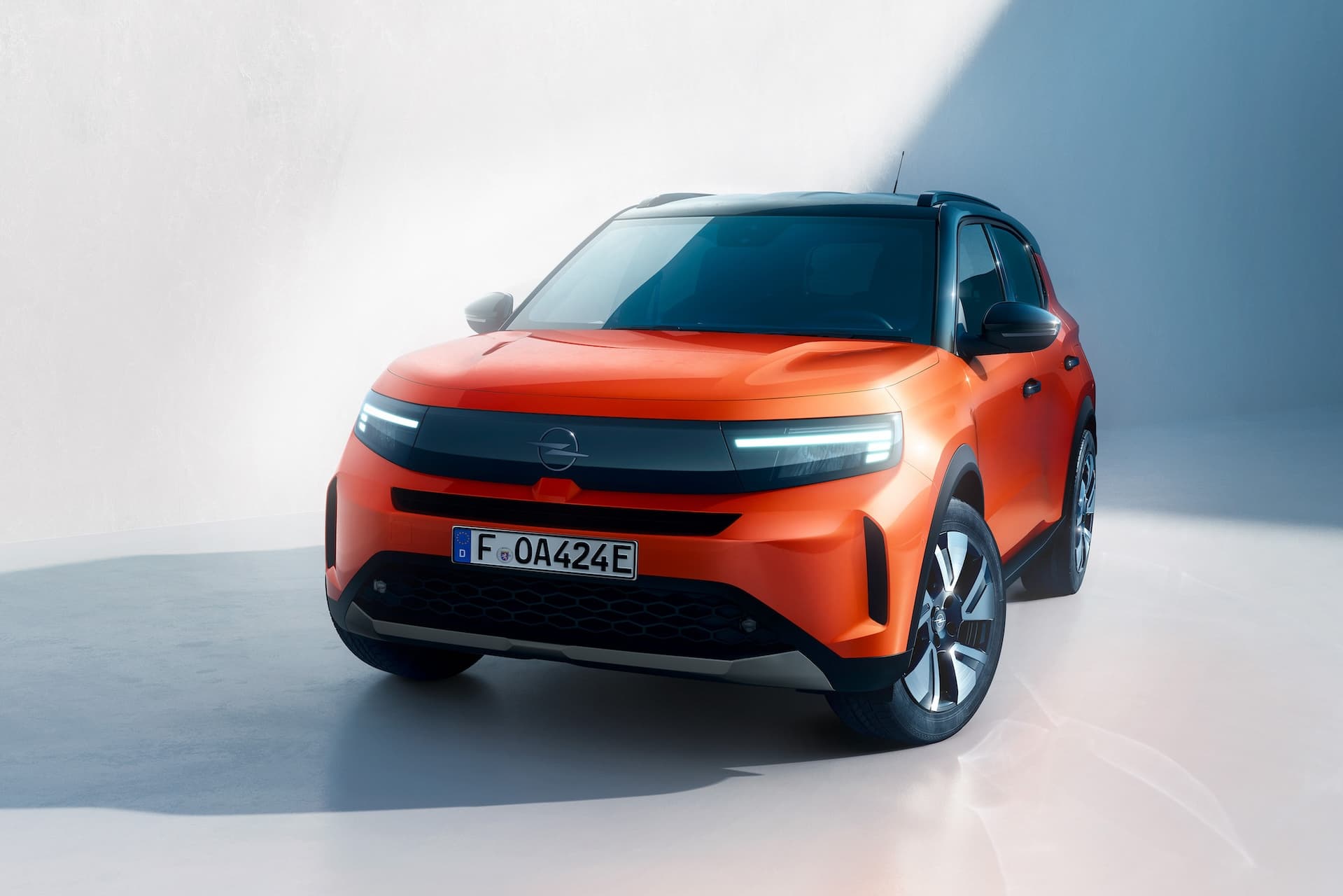 Cover Image for Ab 28.990 Euro: Opel Frontera Electric feiert Bestellstart