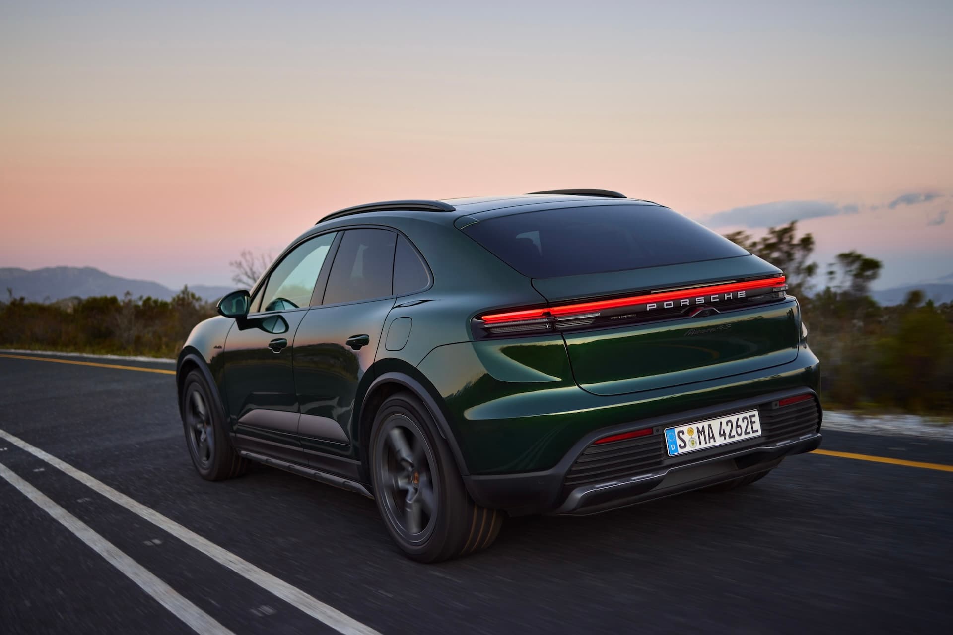 Cover Image for Diese 7 E-Autos sahnten beim Goldenen Lenkrad besonders ab