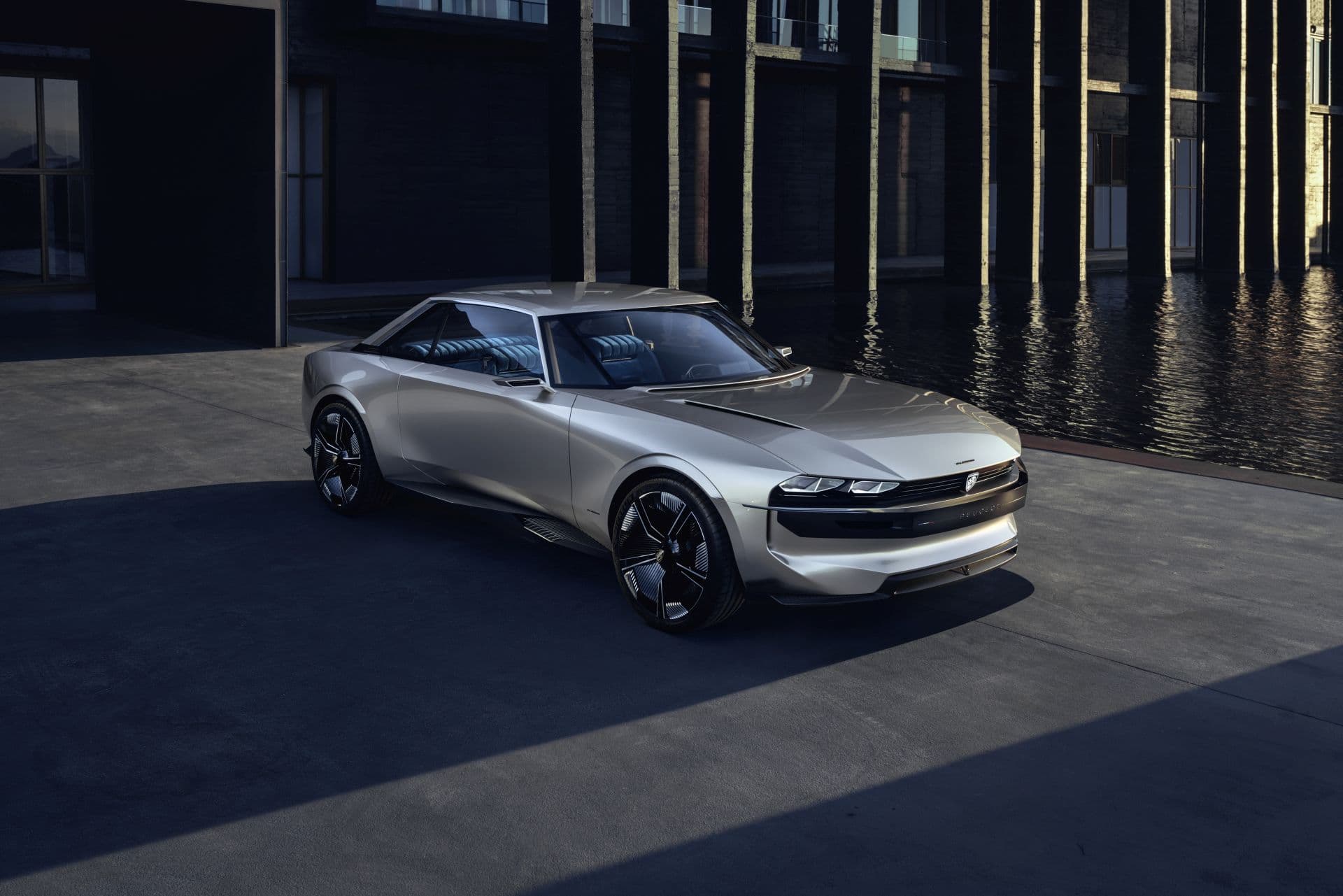 Cover Image for Peugeot-CEO Jackson: “Der Elektroantrieb ist die Zukunft”