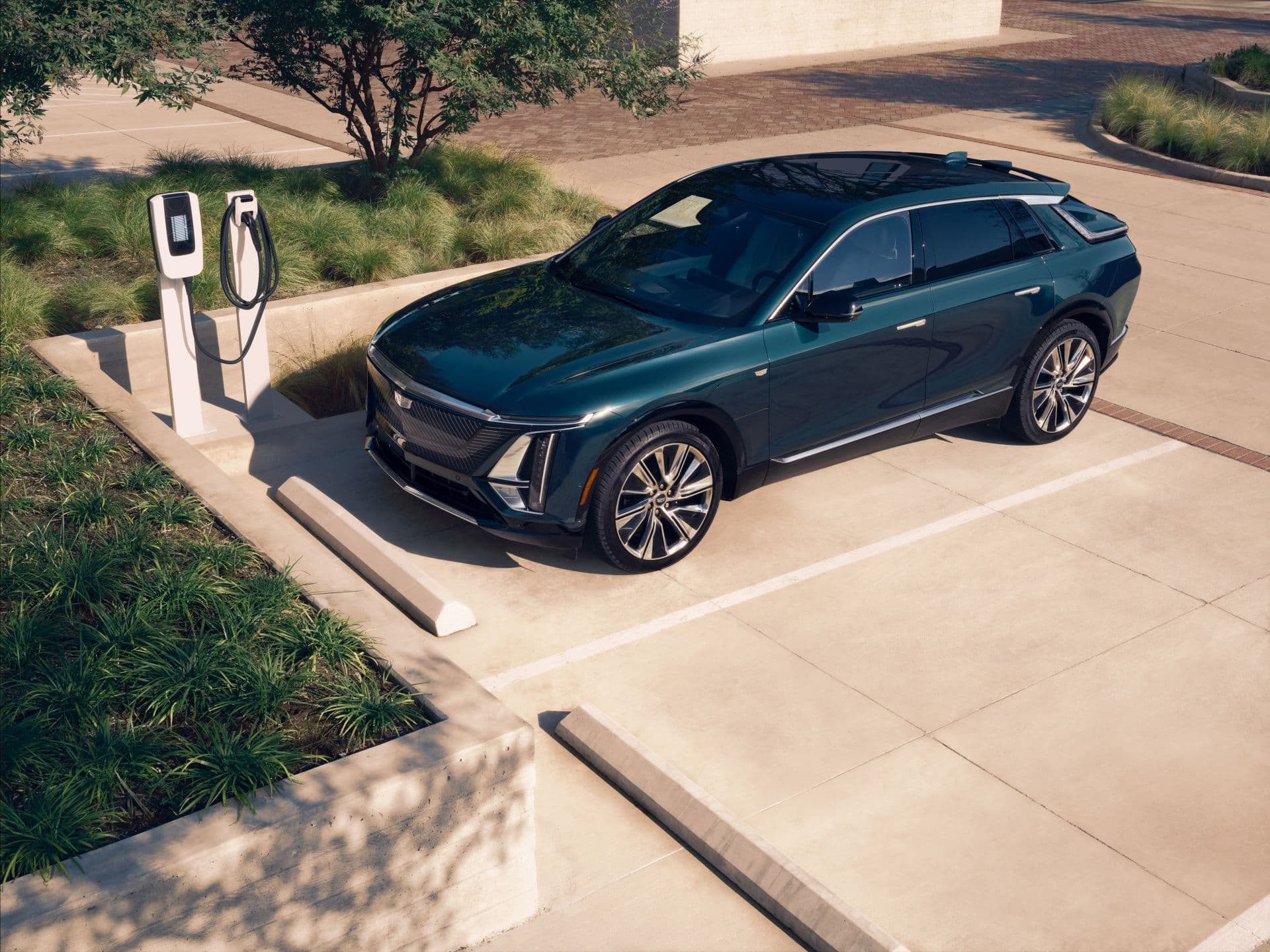 Cover Image for Cadillac verstärkt Engagement in Deutschland
