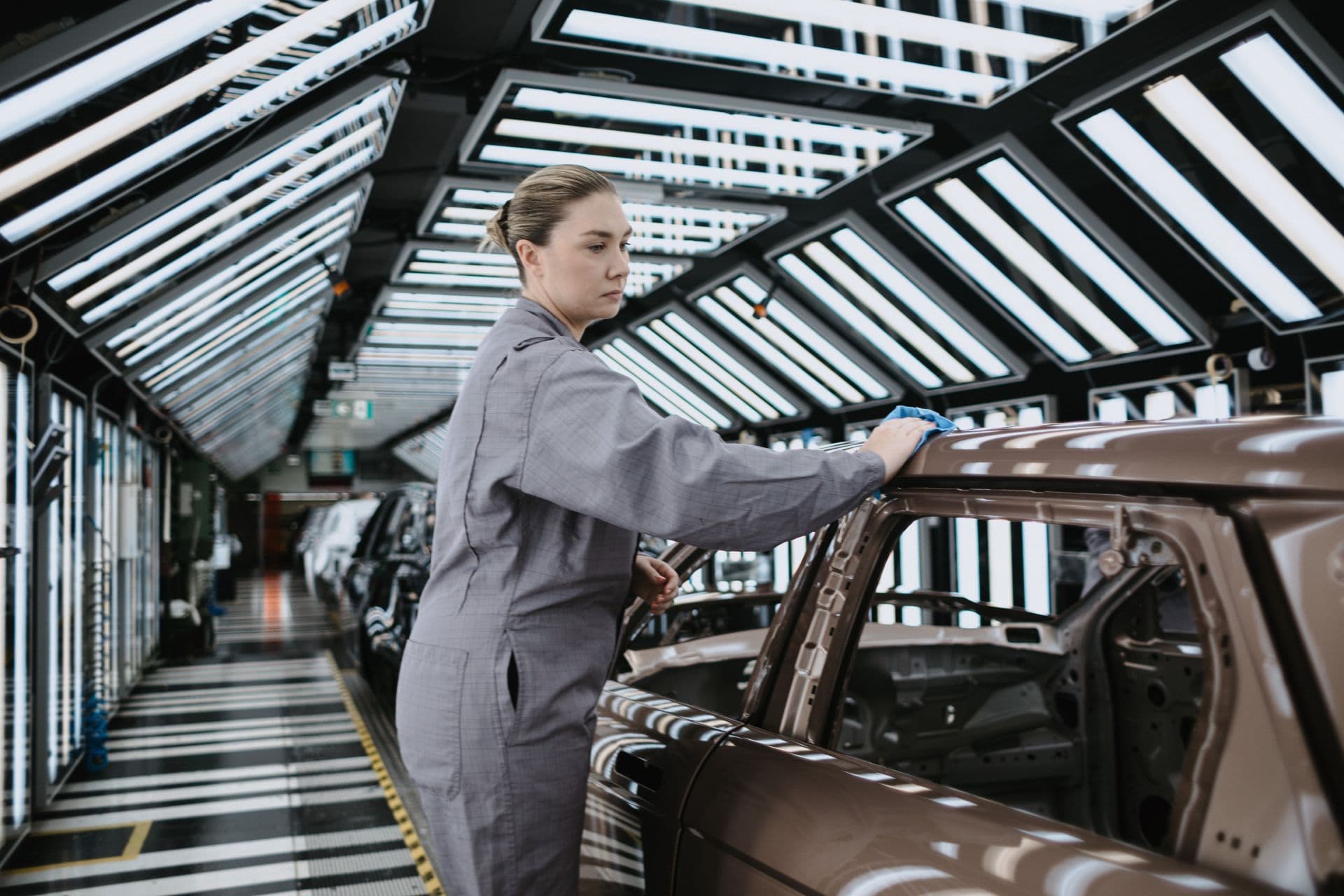 Cover Image for JLR investiert 600 Millionen Euro in E-Auto-Produktion