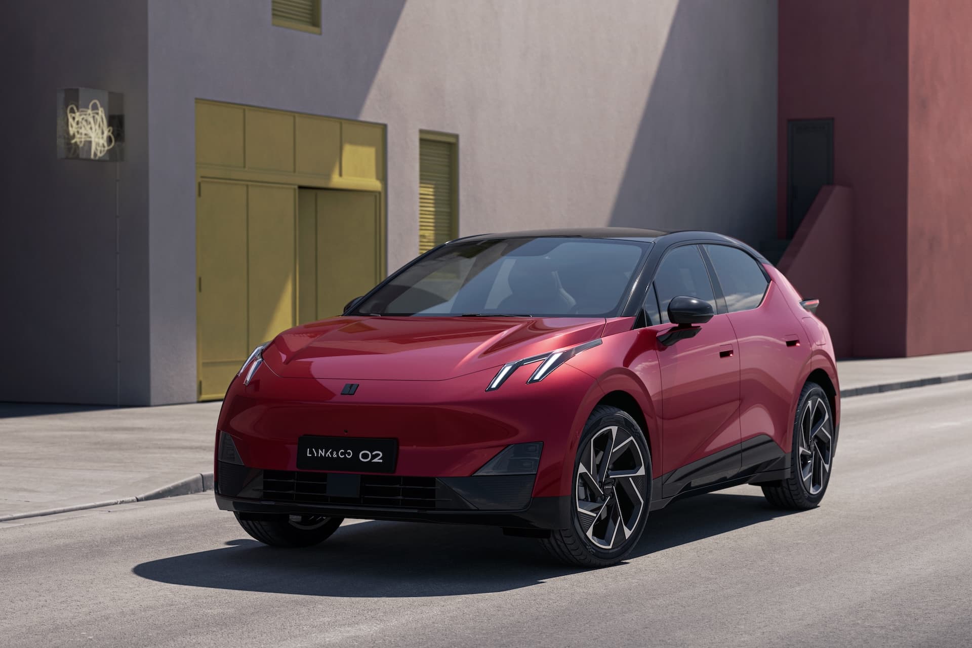 Cover Image for Lynk & Co. 02: Ein vollelektrisches Kompakt-SUV für Europa