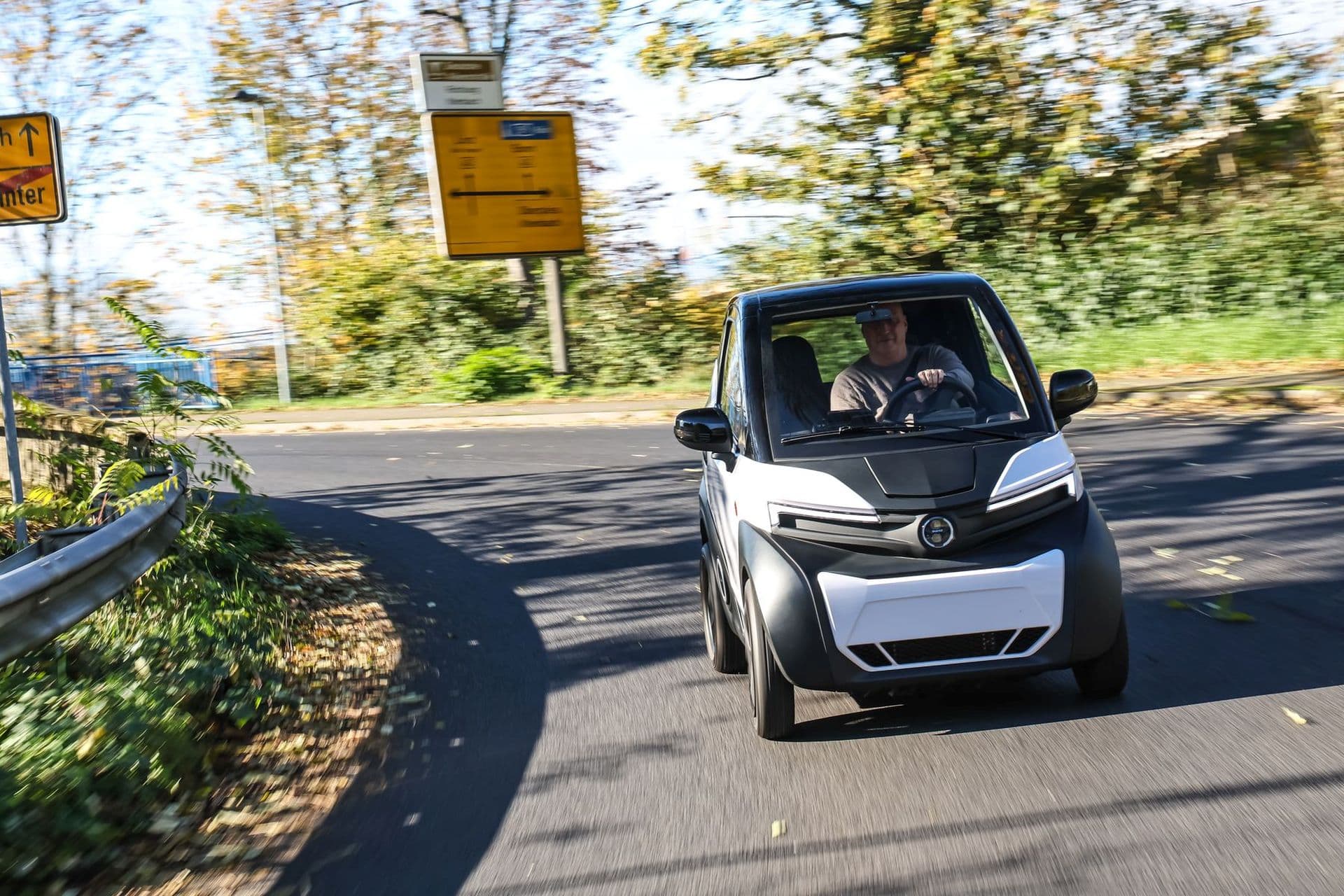 Cover Image for Fahrbericht Nissan Silence S04: Stadtflitzer mit Stil
