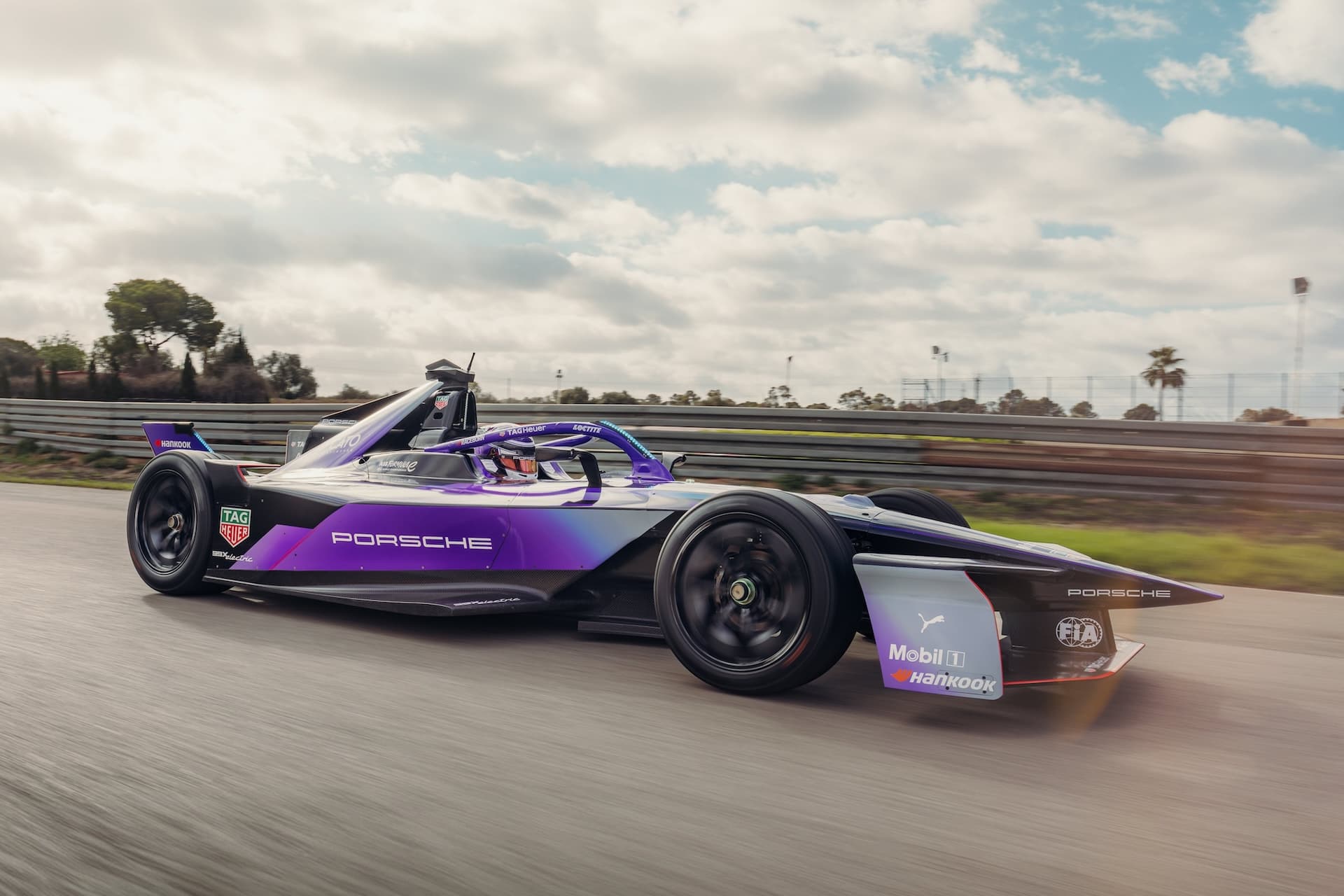 Cover Image for So gehen die Teams in die neue Formel E-Saison