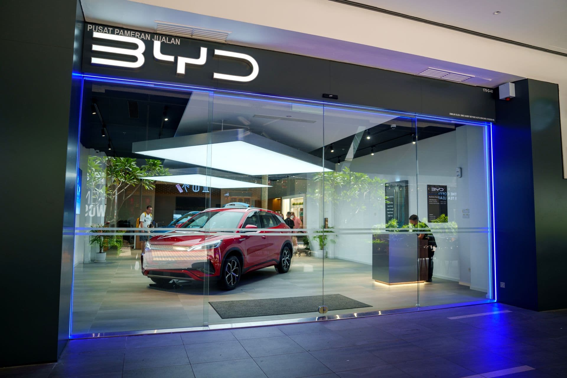 Cover Image for Elektroautos in China: Hersteller steigern Produktion deutlich