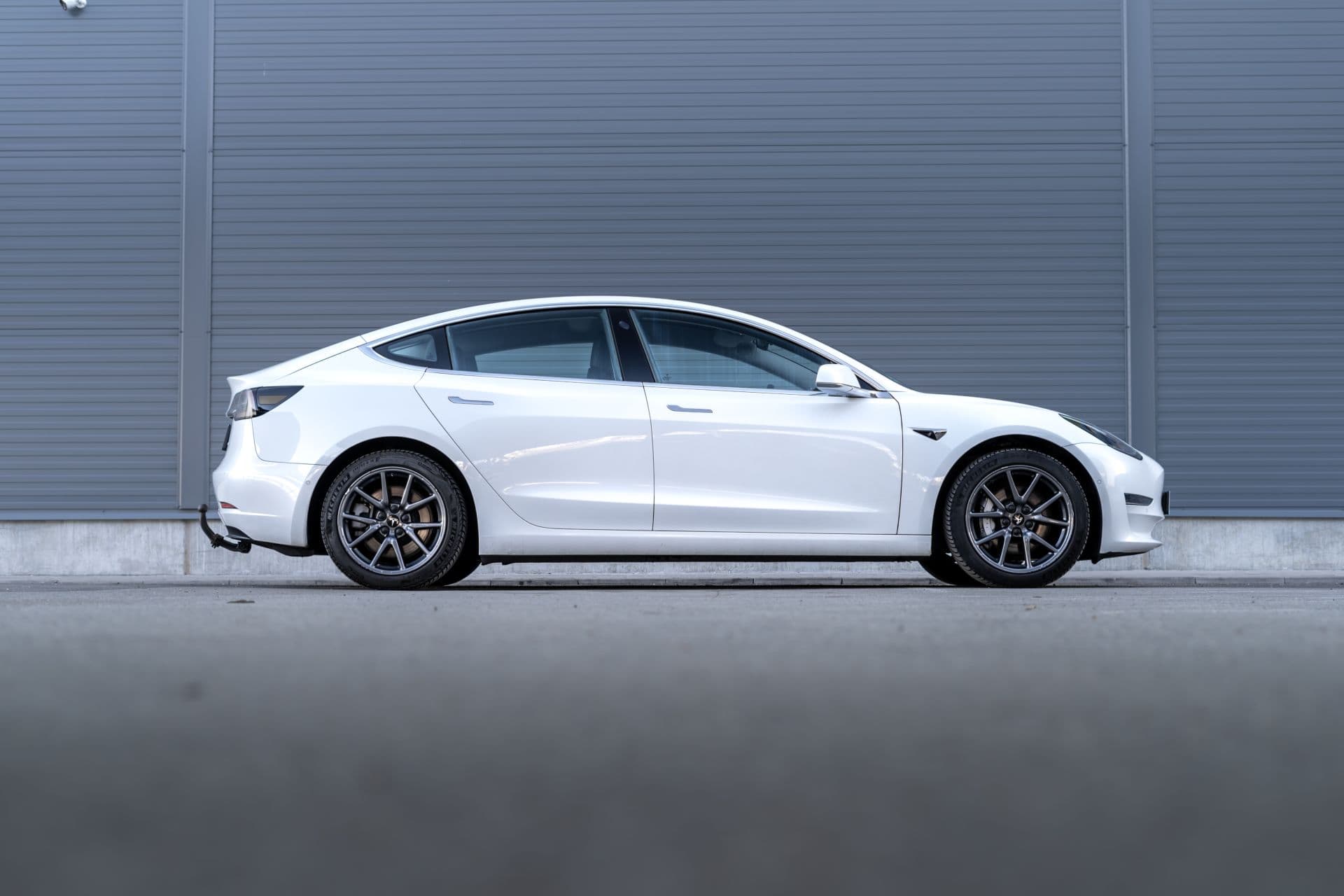 Cover Image for Tesla bei Auslieferungen wieder deutlich im Plus