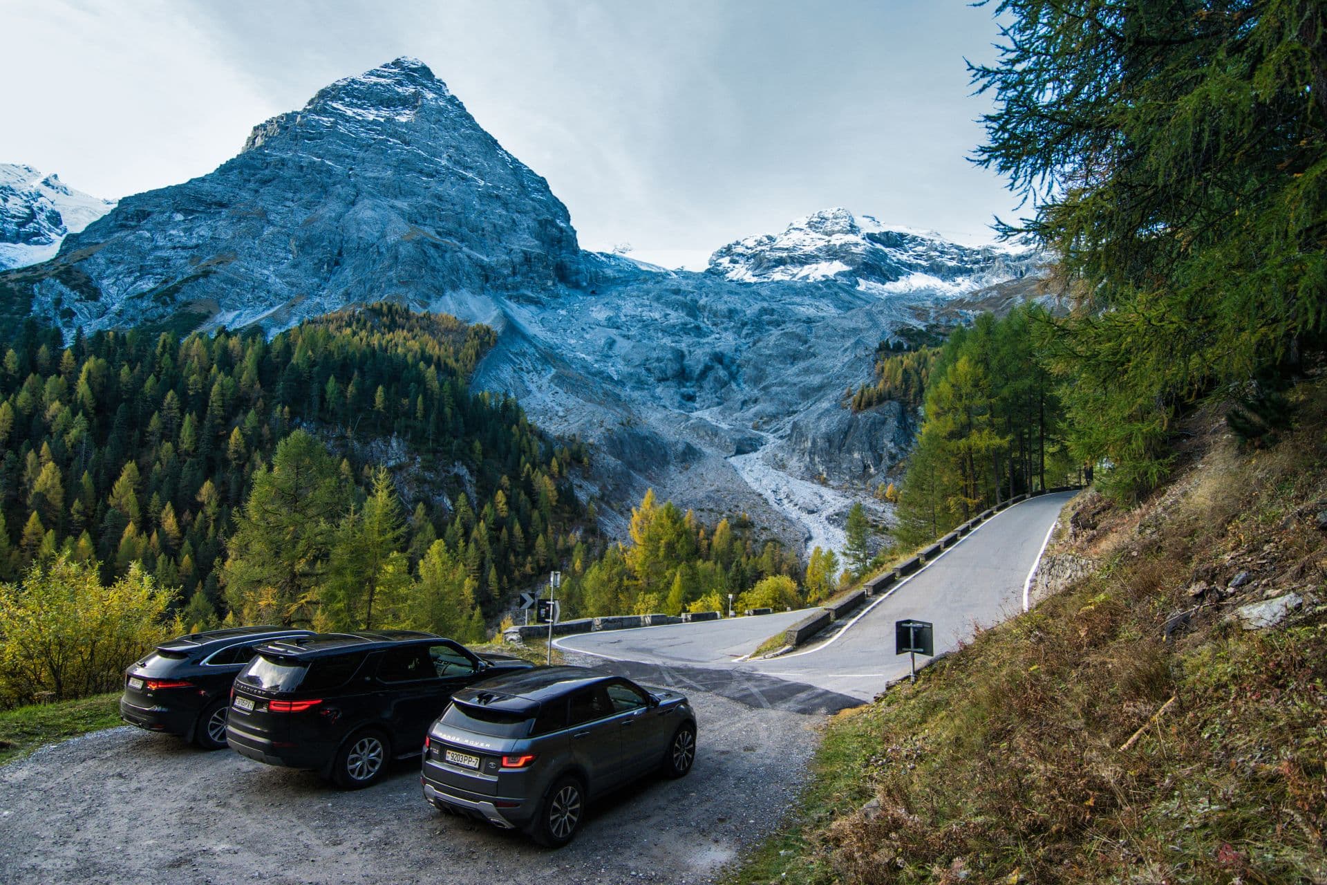 Cover Image for JLR stellt Weichen für die Elektroauto-Zukunft