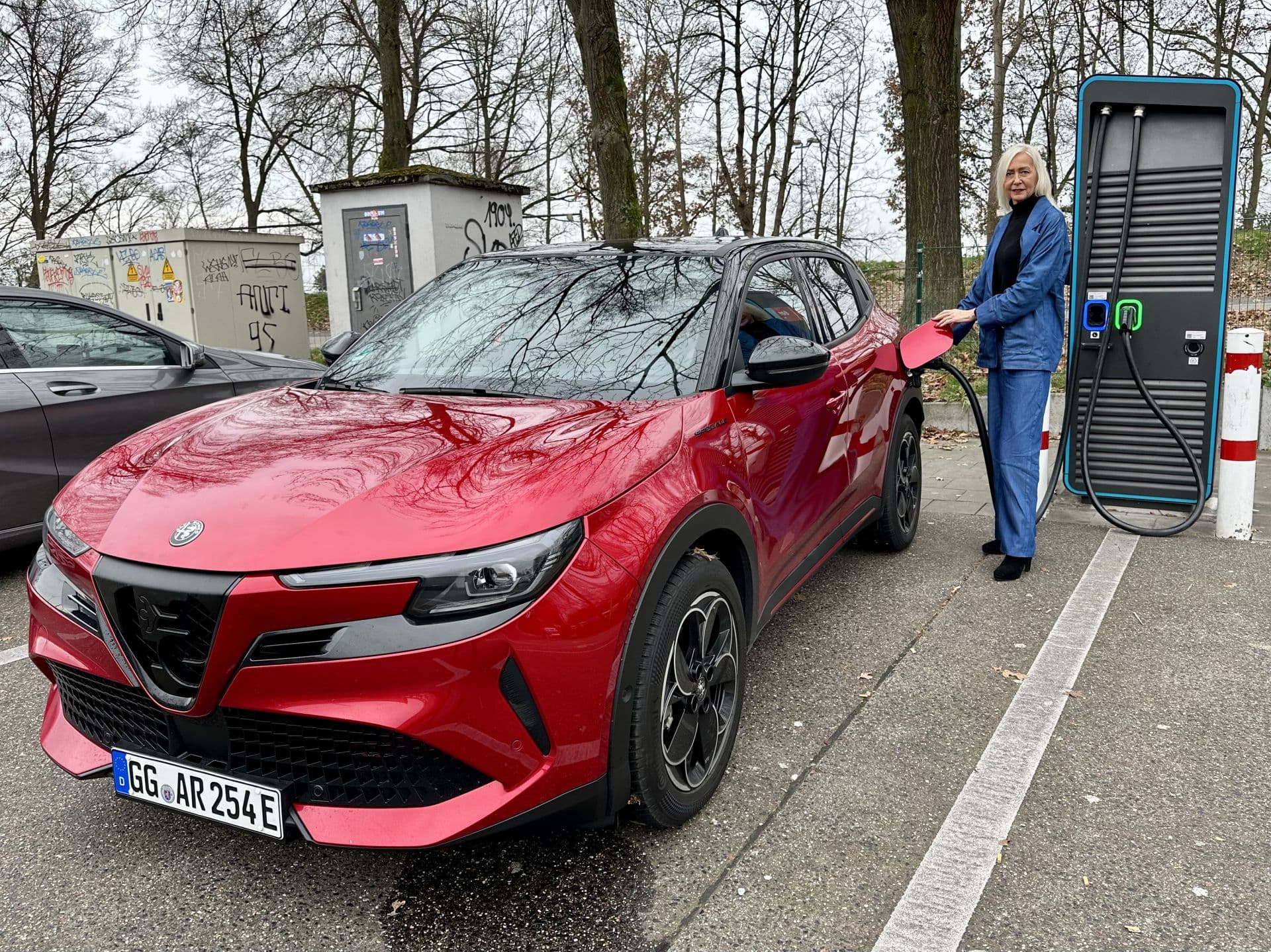 Cover Image for Alfa Romeo Junior Elettrica: Stromer mit italienischem Flair