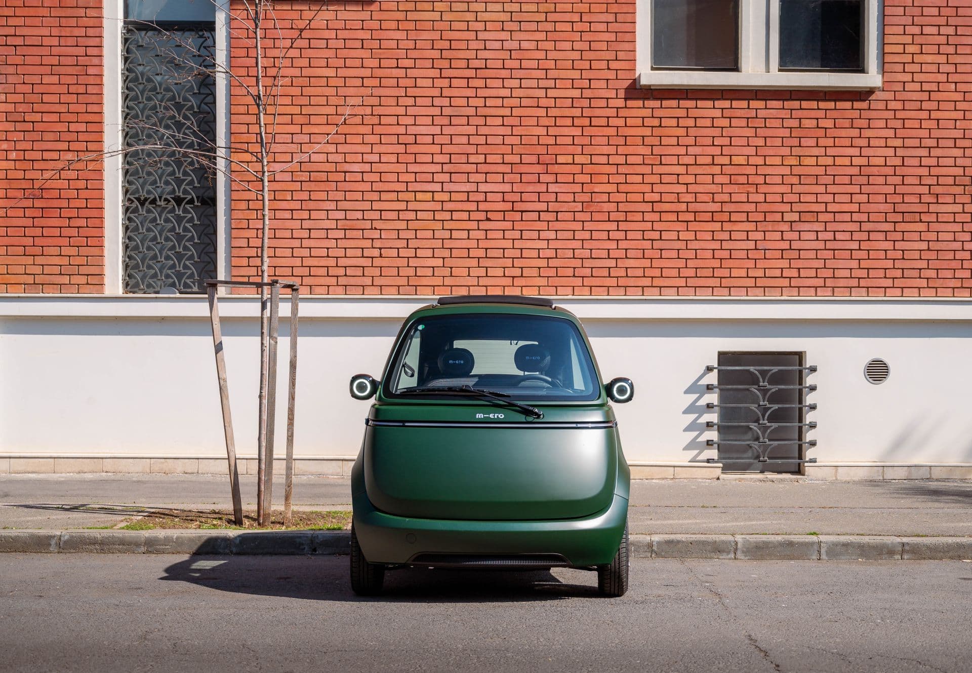 Cover Image for Microlino dominiert Mikromobilität 2024 in Deutschland