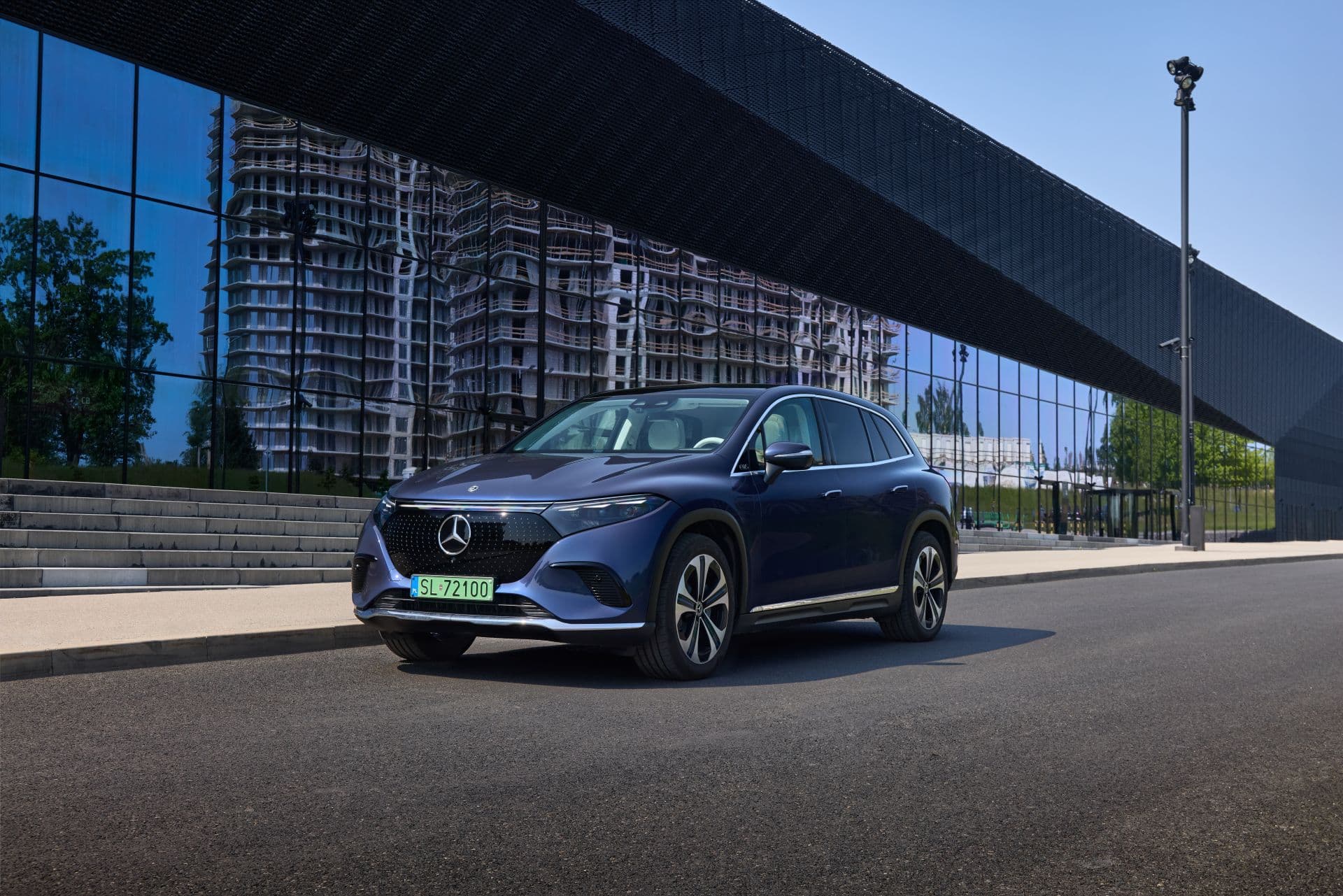 Cover Image for Geely und Mercedes-Benz vereint im Streit mit der EU