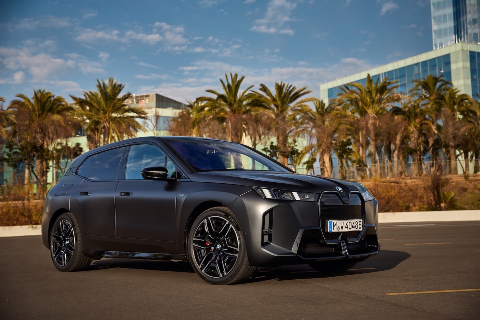 Cover Image for Fahrbericht BMW iX M70: Okay, der hat Dampf