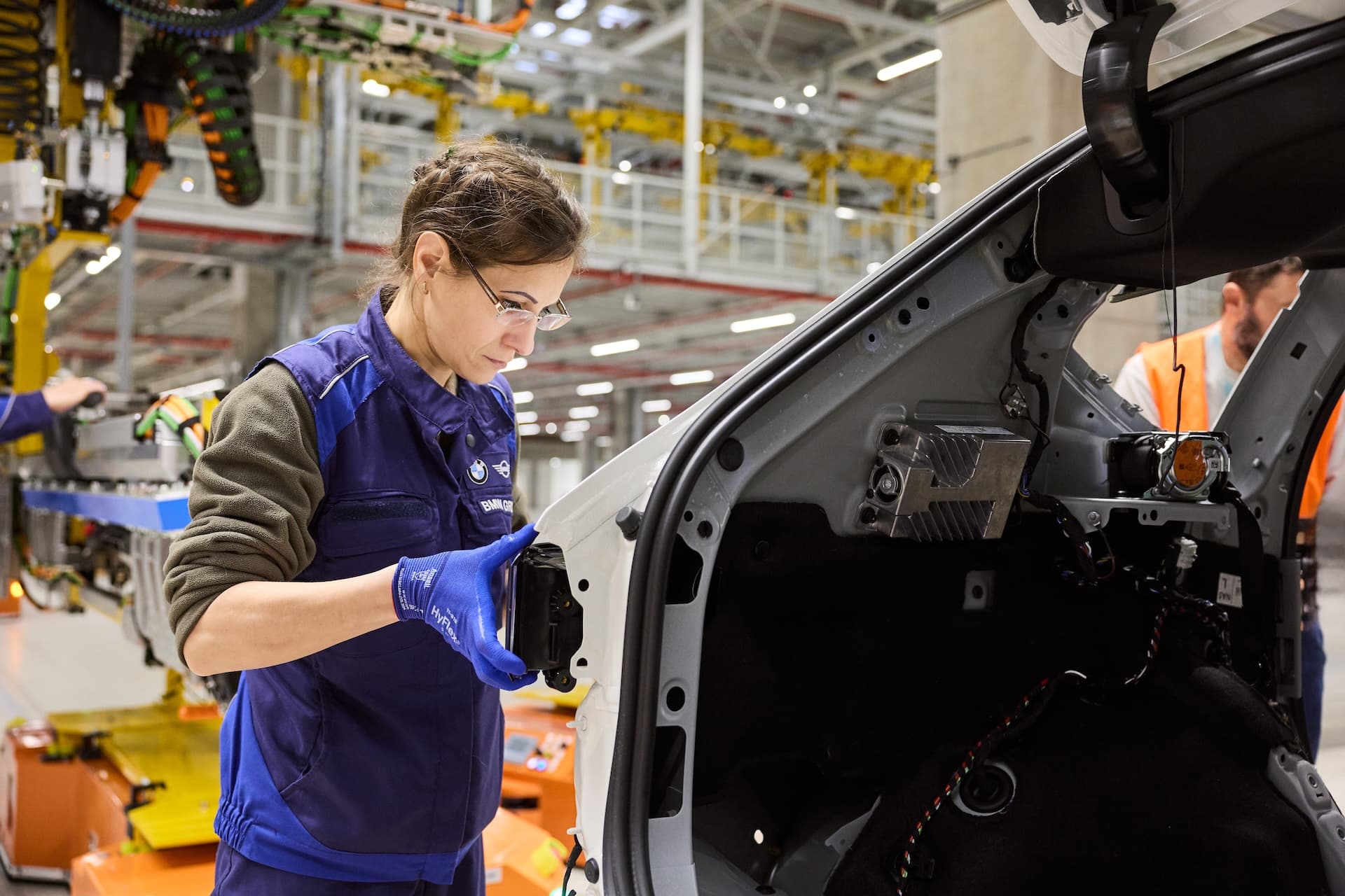 Cover Image for BMW nimmt Montagelinie für Neue Klasse in Betrieb