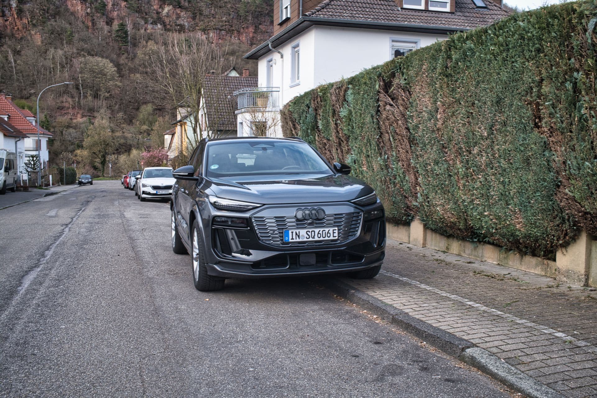 Cover Image for Audi SQ6 e-tron mit starken Vorteilen und kleinen Schwächen im Test
