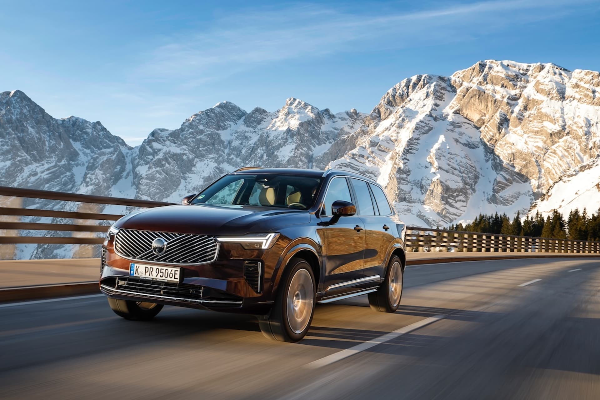 Cover Image for Volvo XC90 Plug-in-Hybrid: Anspruchsvoller Spagat
