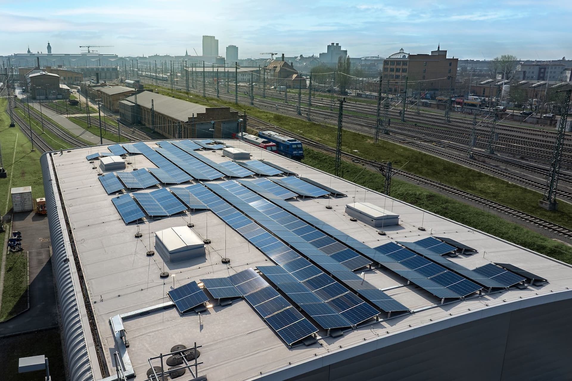 Cover Image for Erstes ICE-Werk bekommt Second-Life-Batteriespeicher