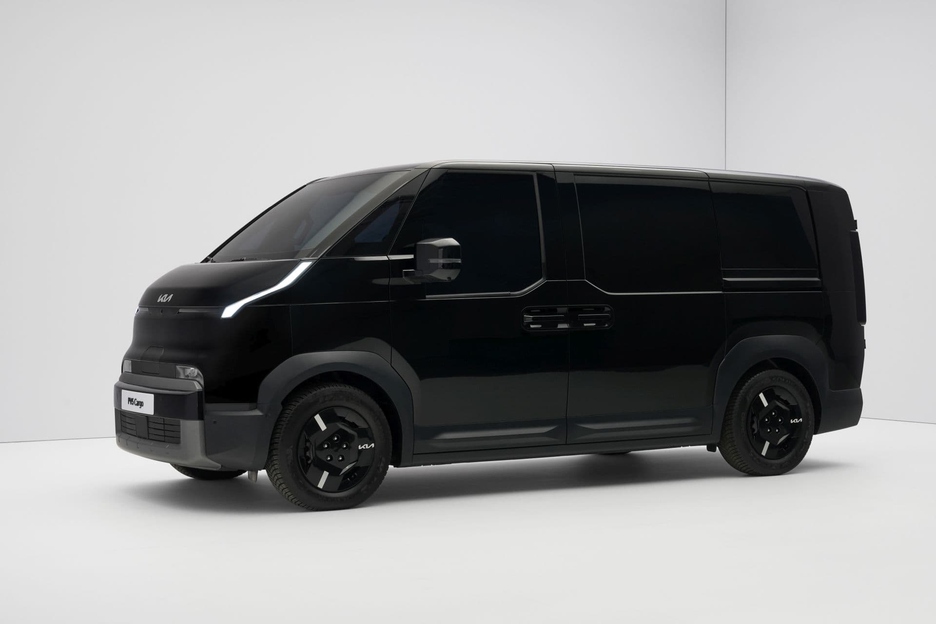 Cover Image for Kia bringt E-Transporter PV5 ab 39.190 Euro auf den Markt