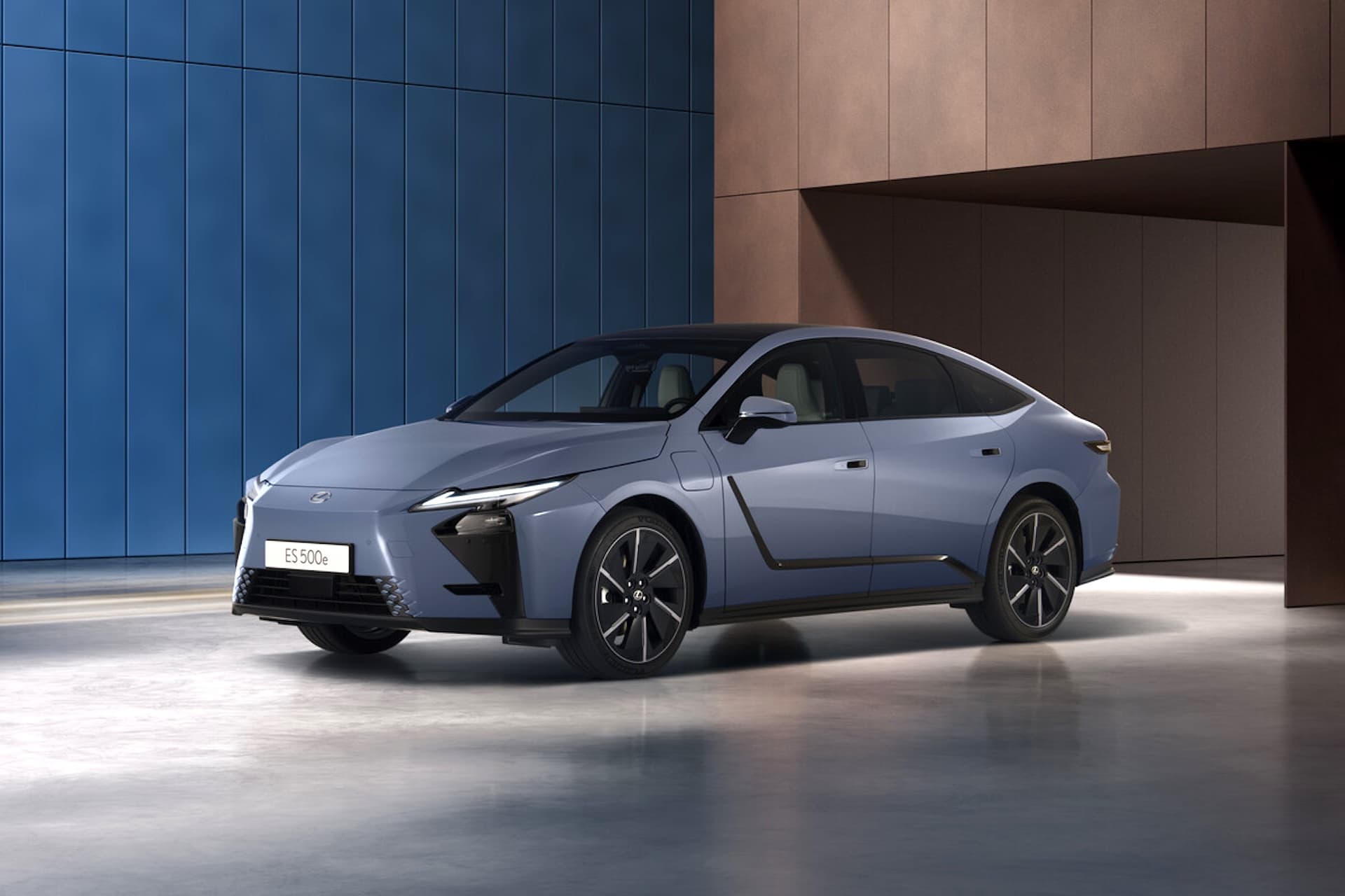 Cover Image for Lexus nennt weitere Details zur Elektro-Limousine ES