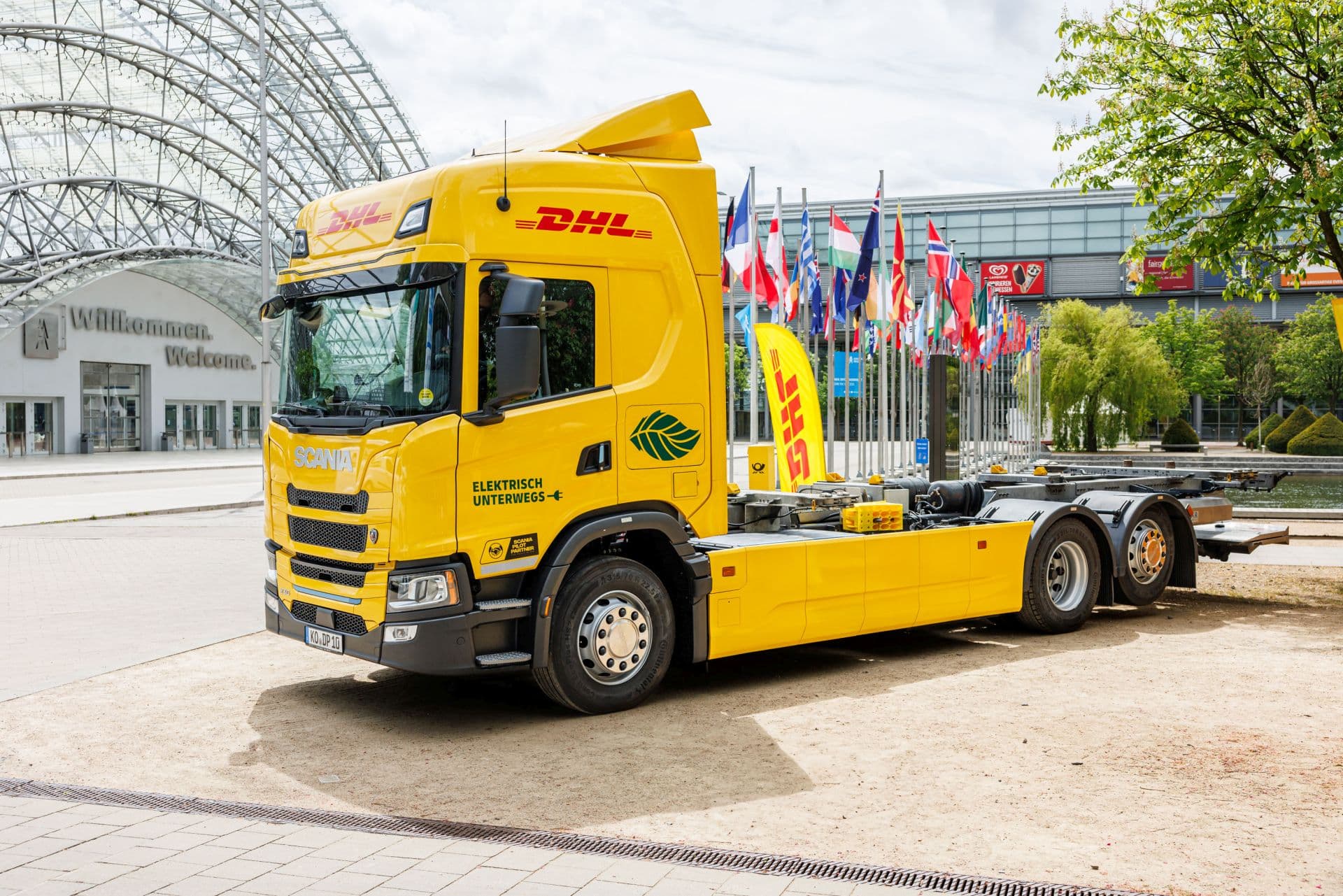 Cover Image for DHL will mit E-Lkw mit Range-Extender Emissionen senken