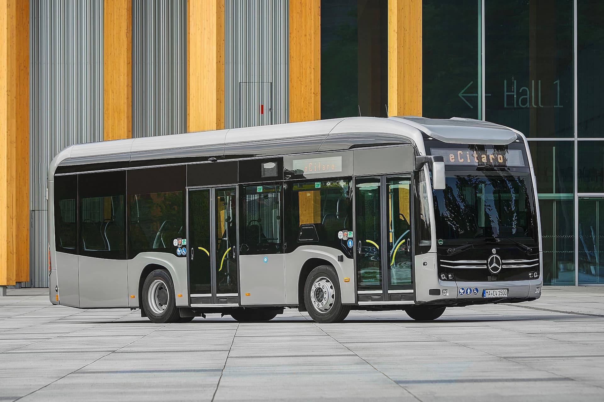 Cover Image for Mercedes hat bereits mehr als 2500 eCitaro-Elektrobusse verkauft