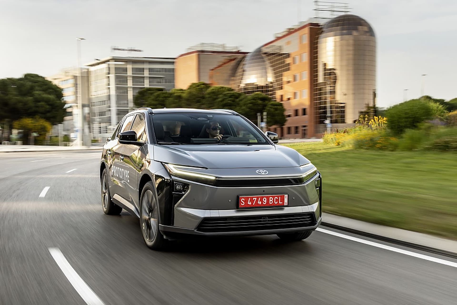 Cover Image for Erste Fahrt im neuen Toyota bZ4X: Liebe auf den zweiten Blick